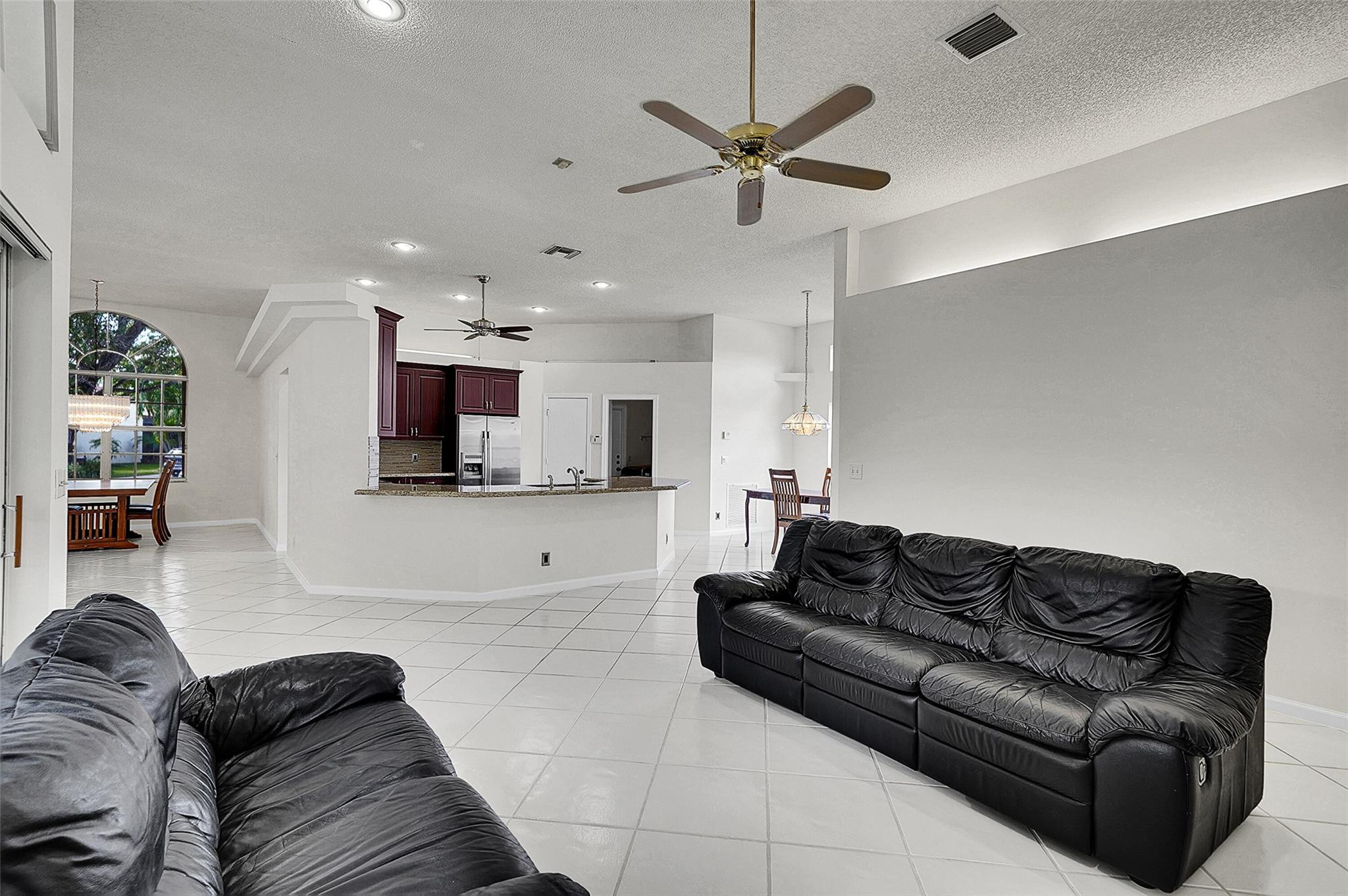 5743 NW 100th Way