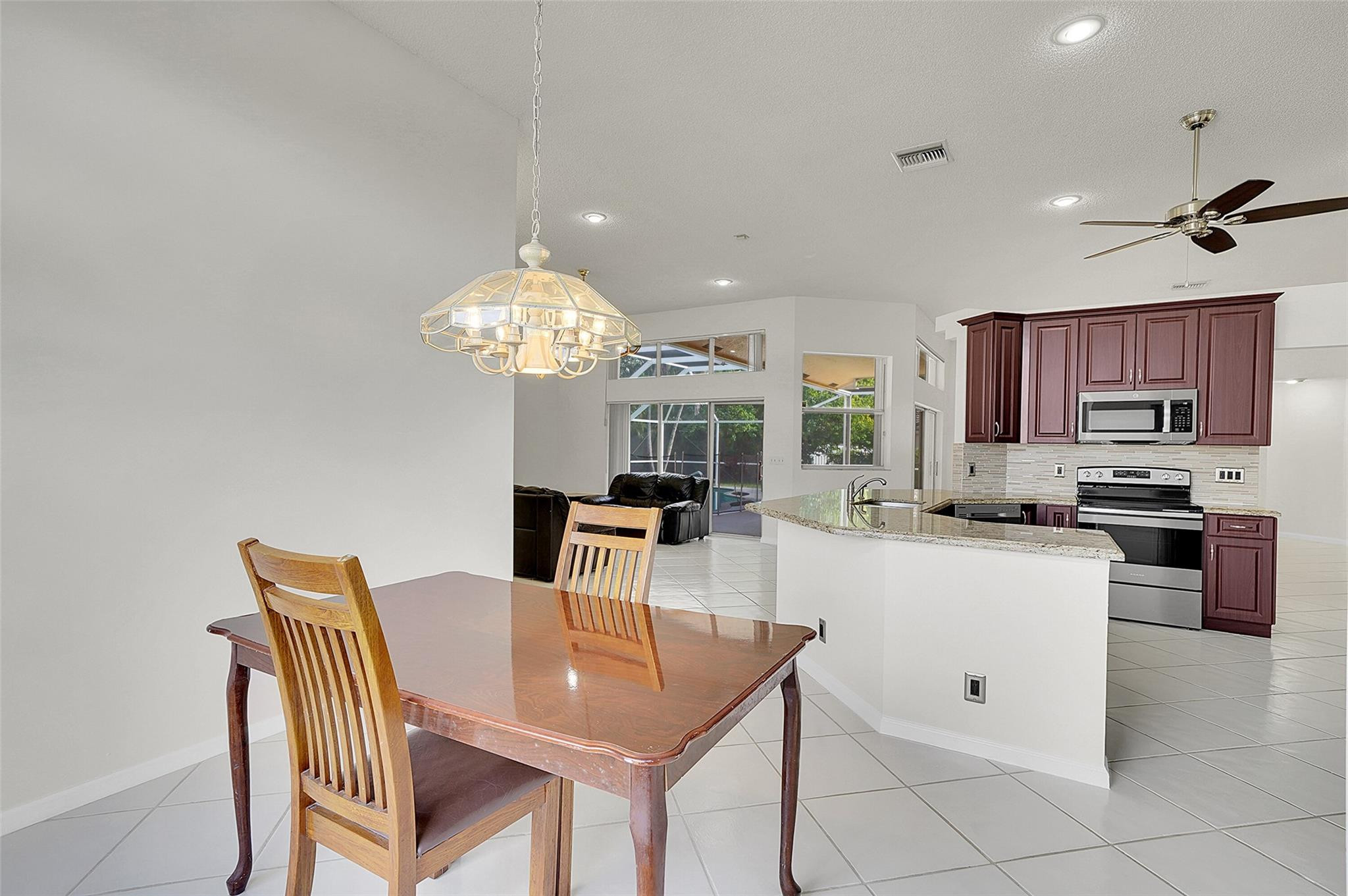 5743 NW 100th Way