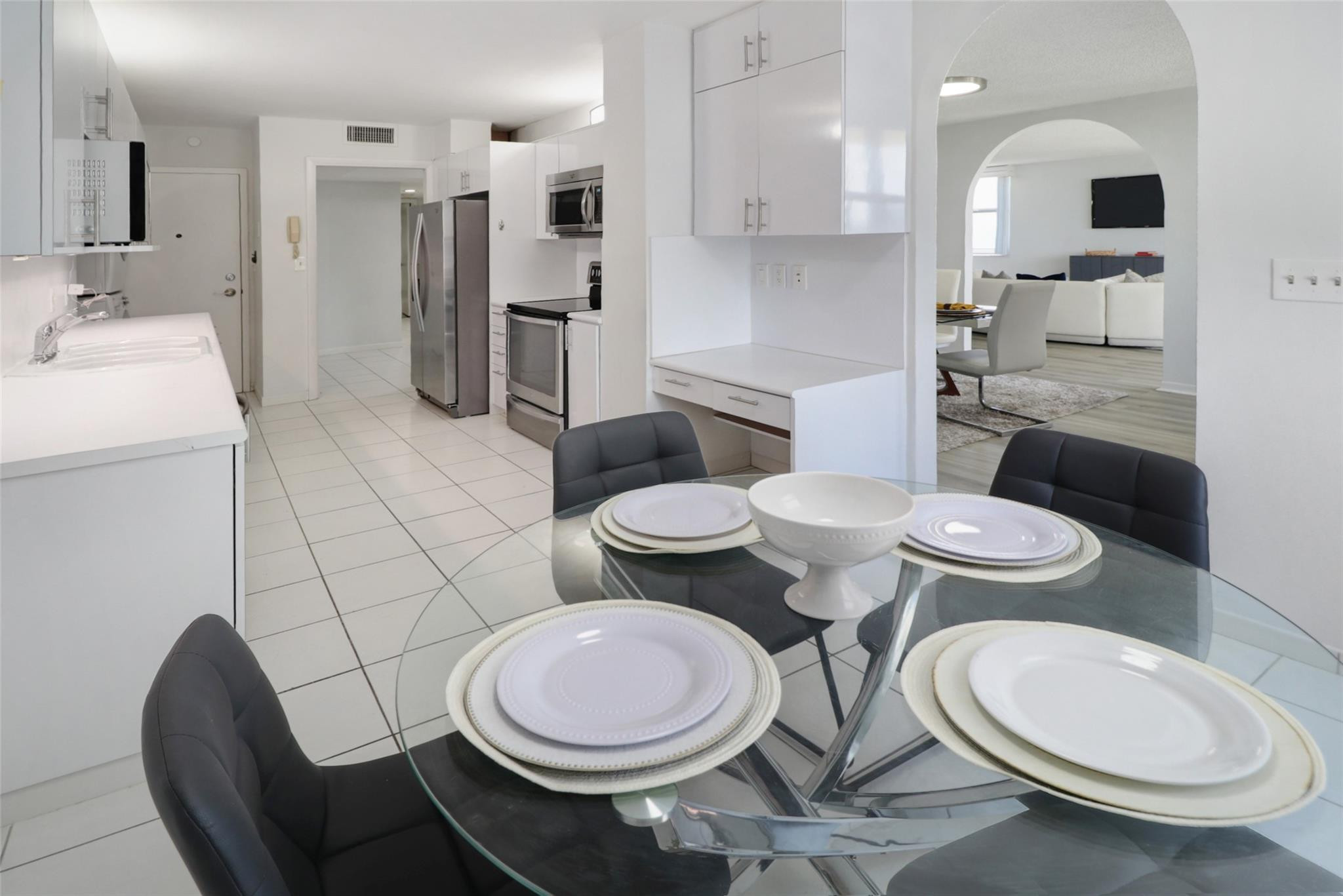 1912 S Ocean Dr 10B