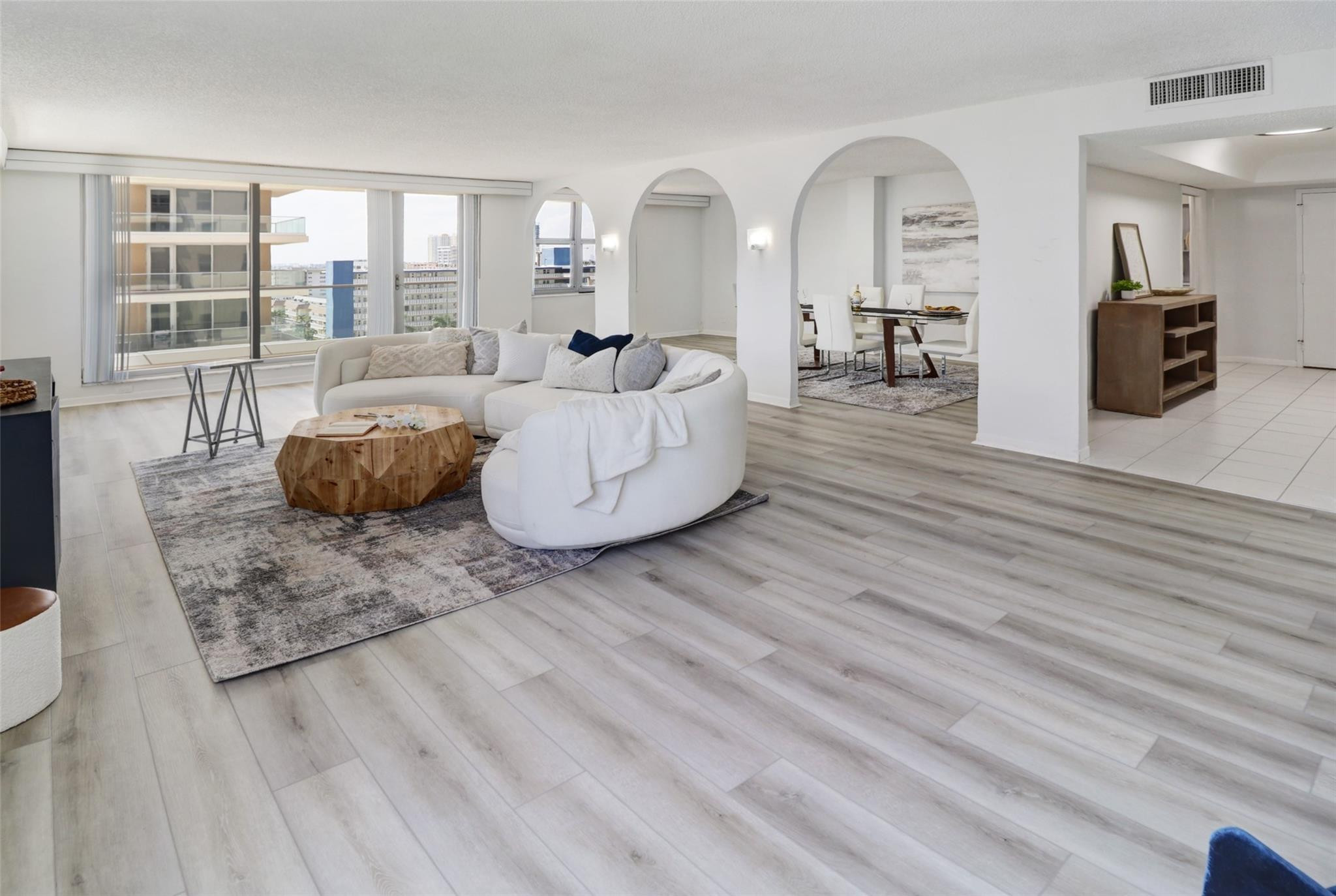 1912 S Ocean Dr 10B