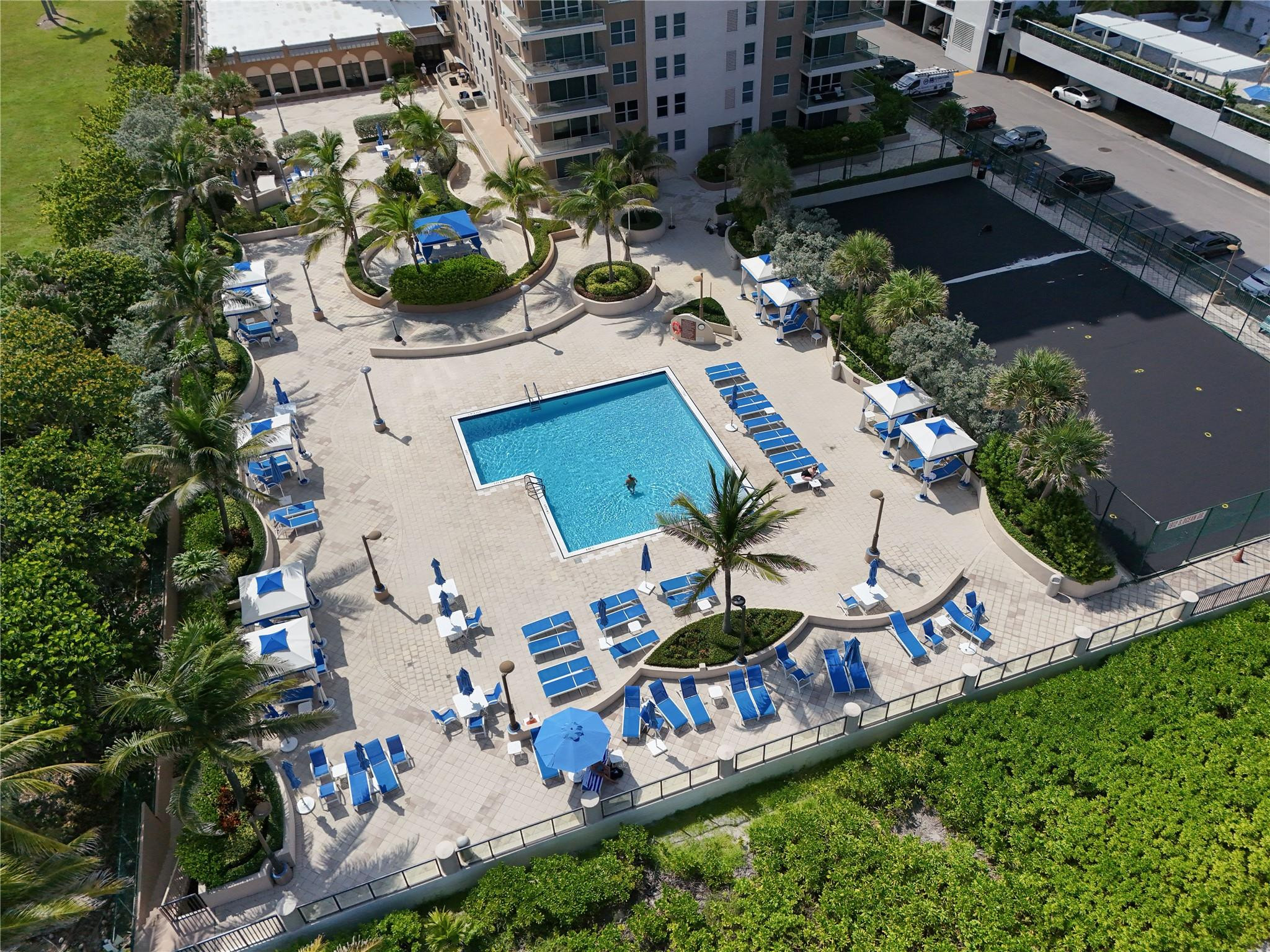 1912 S Ocean Dr 10B