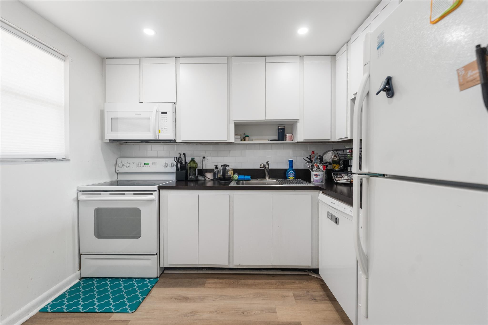 2314 S Cypress Bend Dr 713