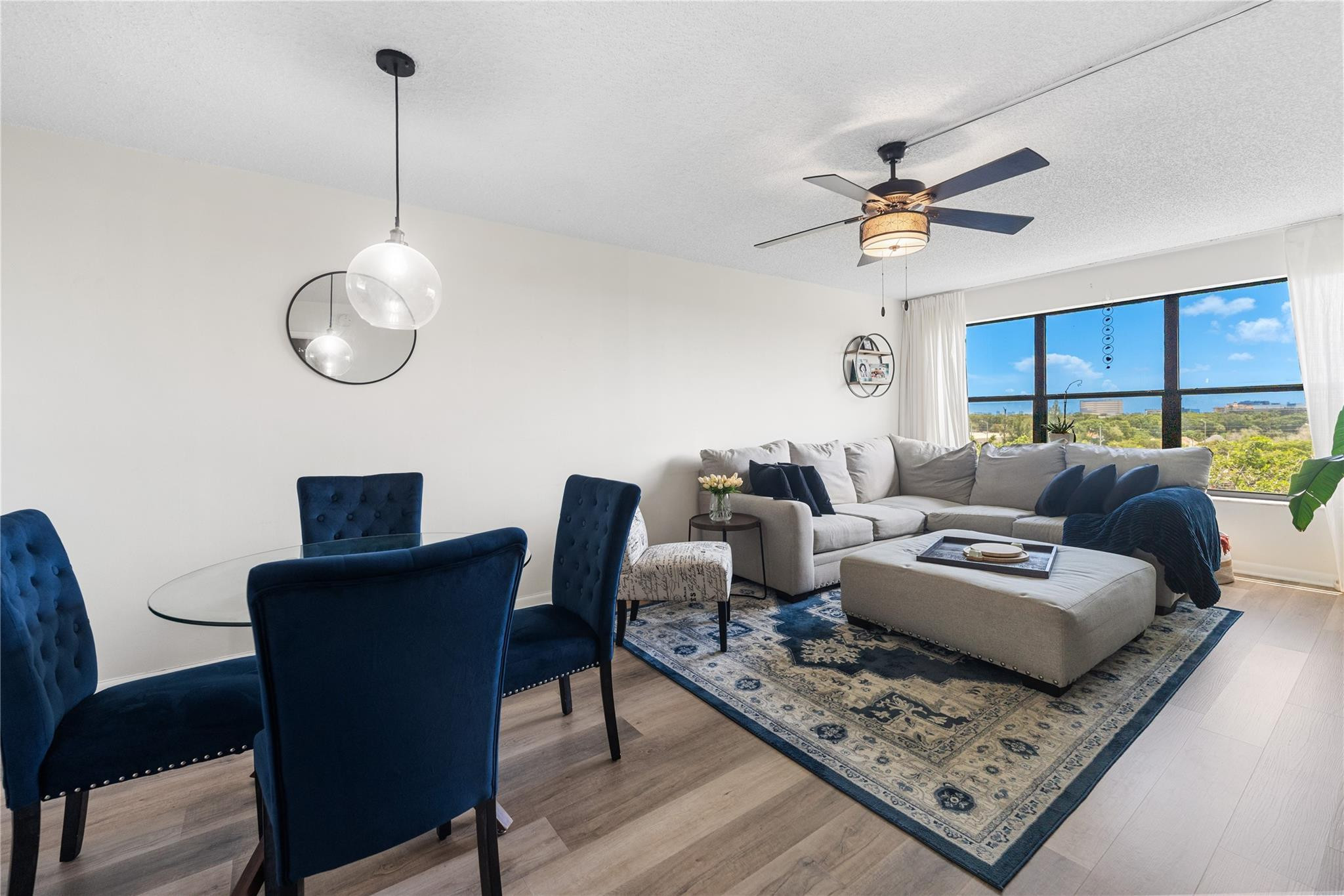 2314 S Cypress Bend Dr 713