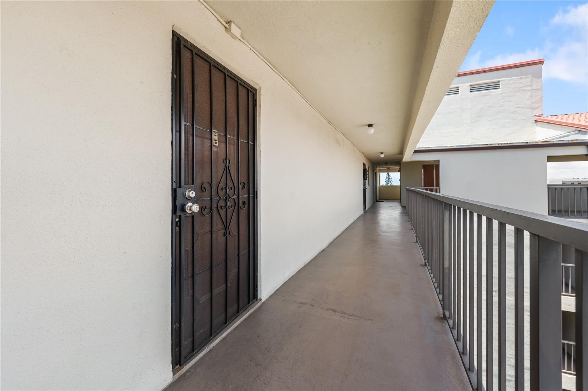 2314 S Cypress Bend Dr 713