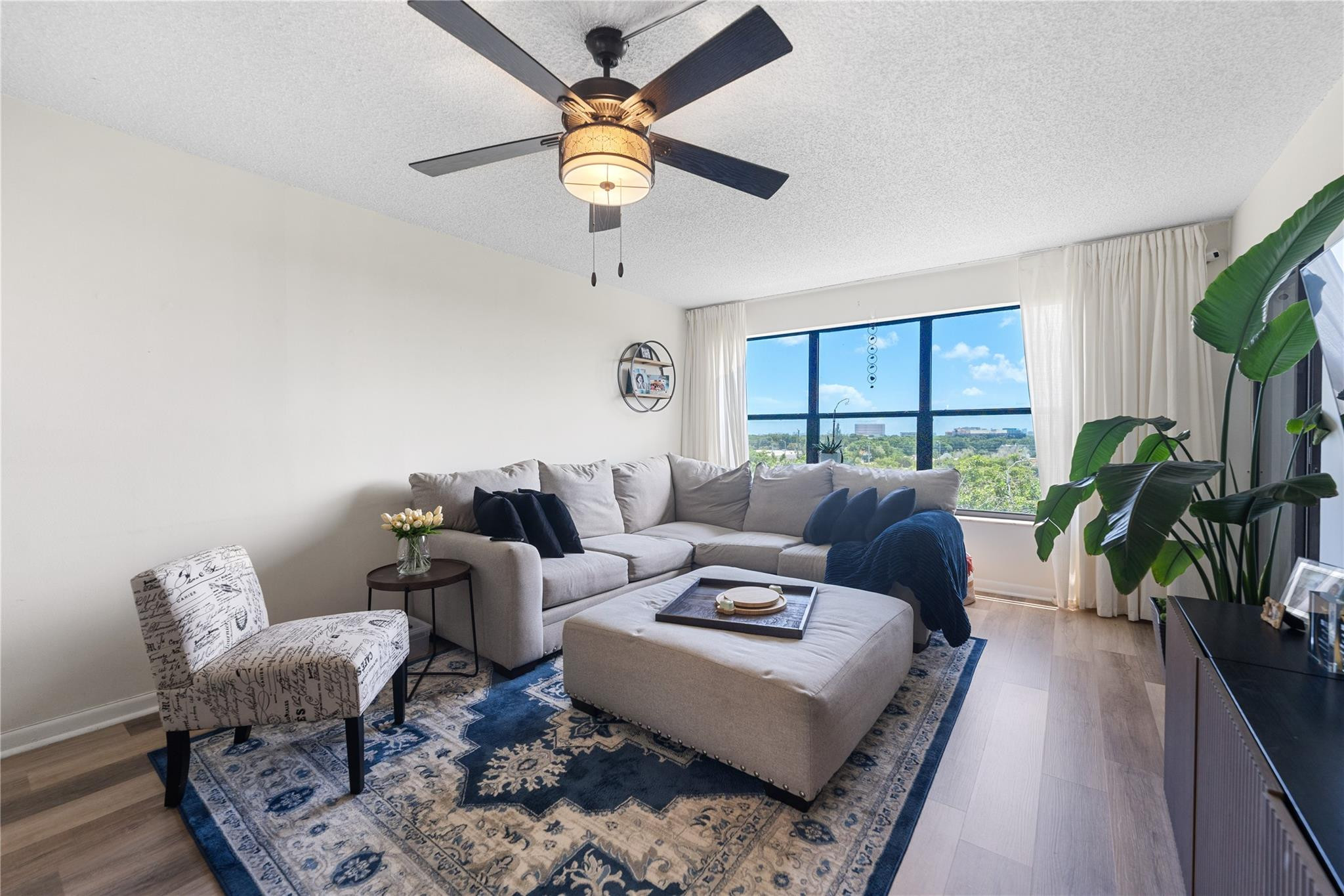 2314 S Cypress Bend Dr 713