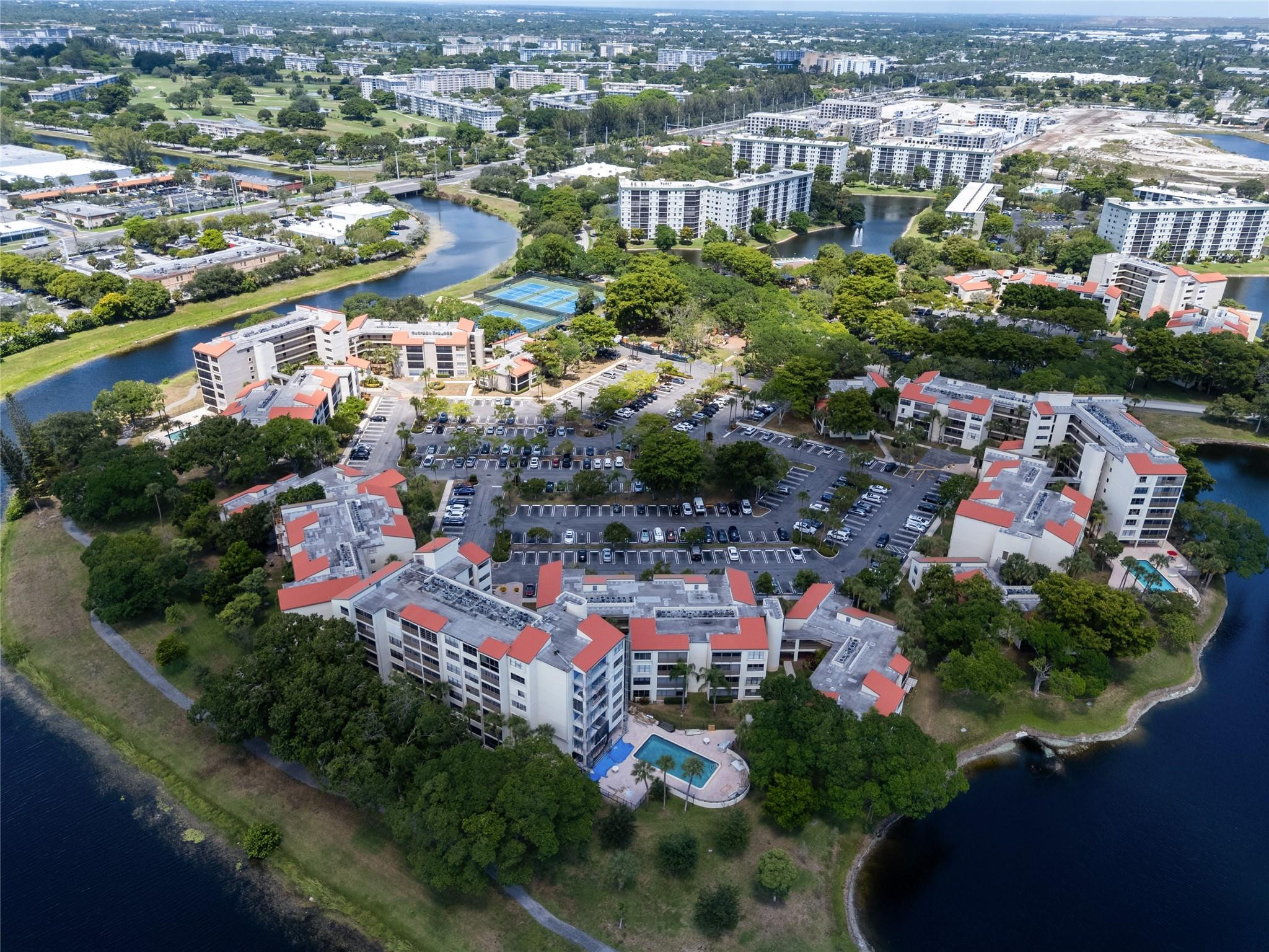 2314 S Cypress Bend Dr 713