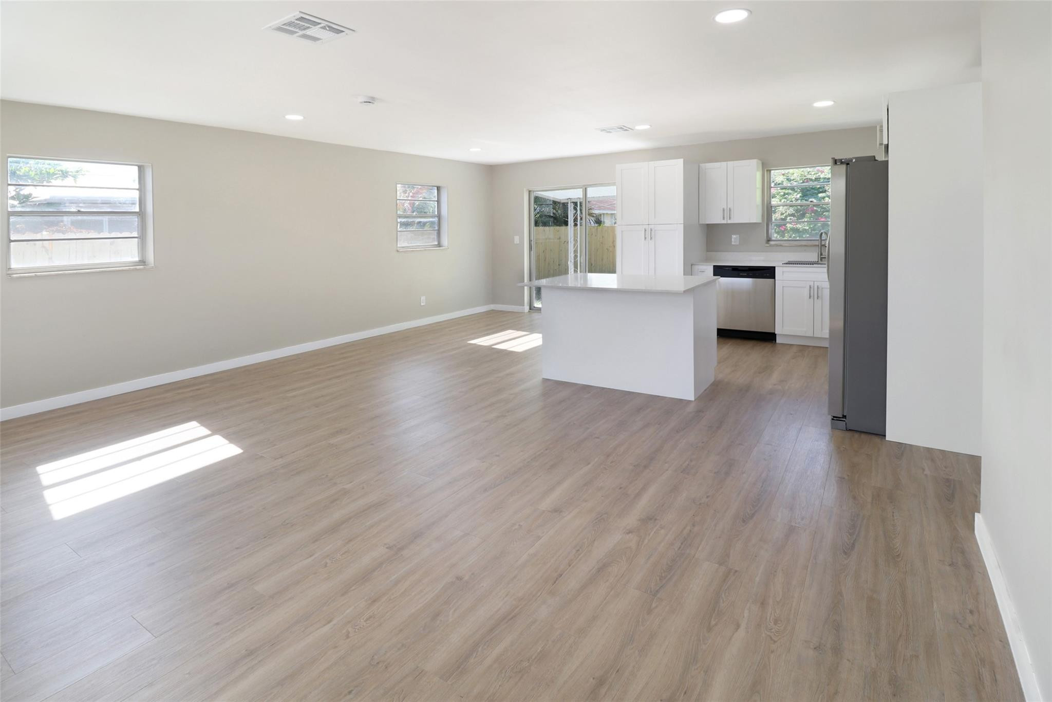 5654 Papaya Rd