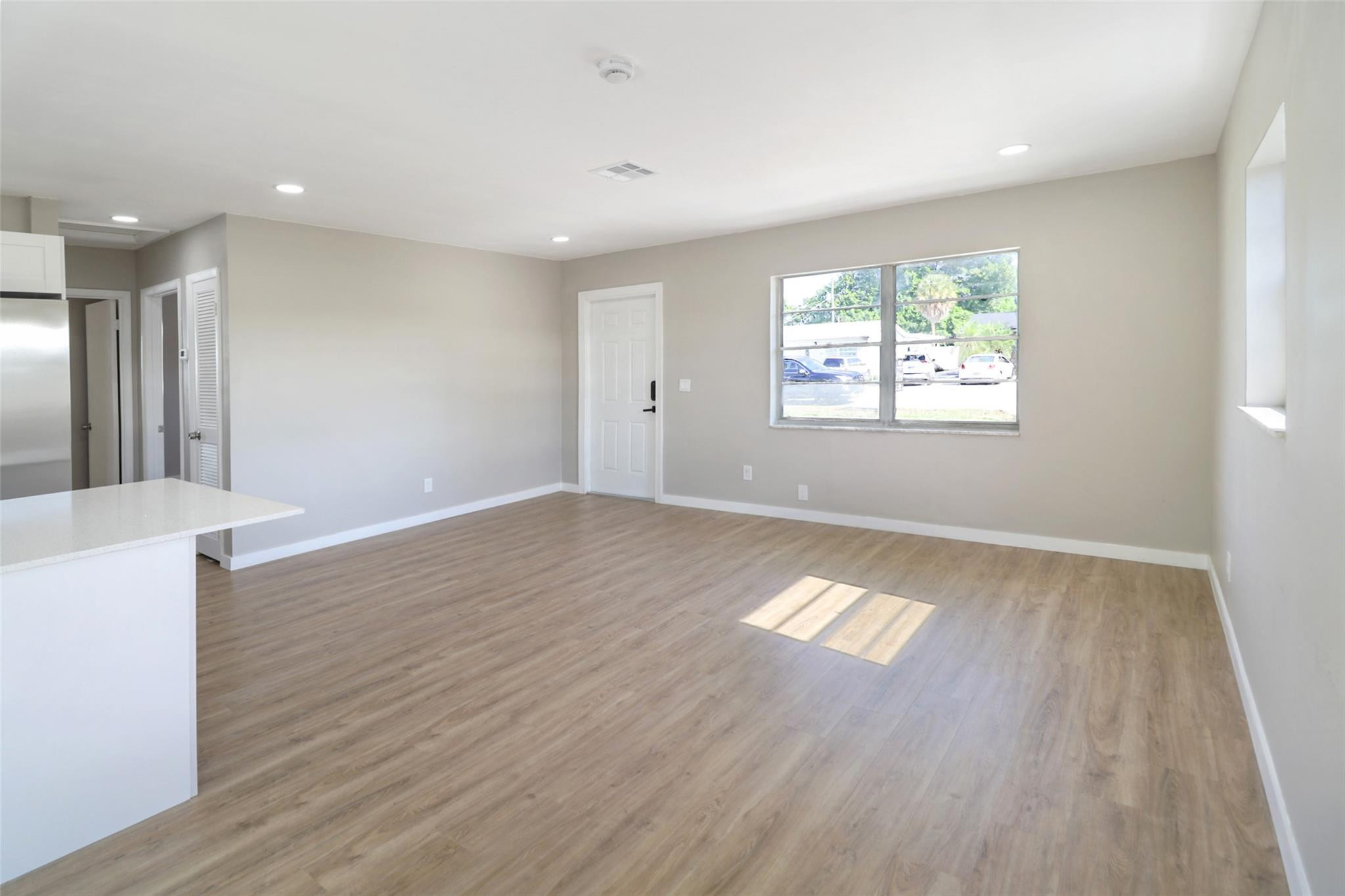5654 Papaya Rd