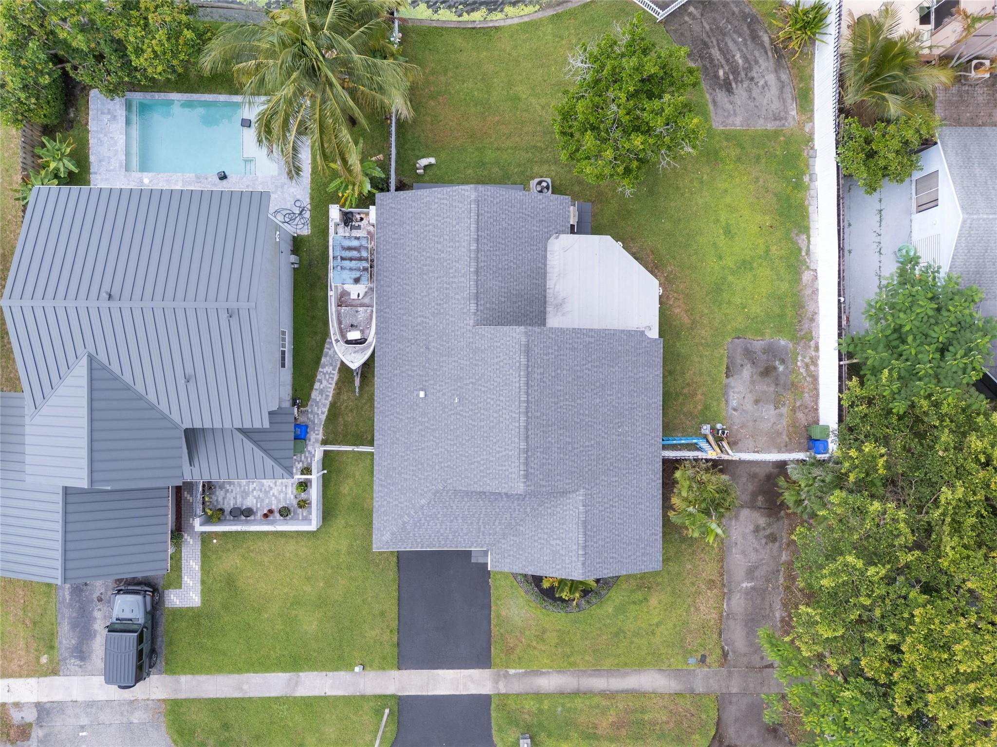 910 SW 99th Ave