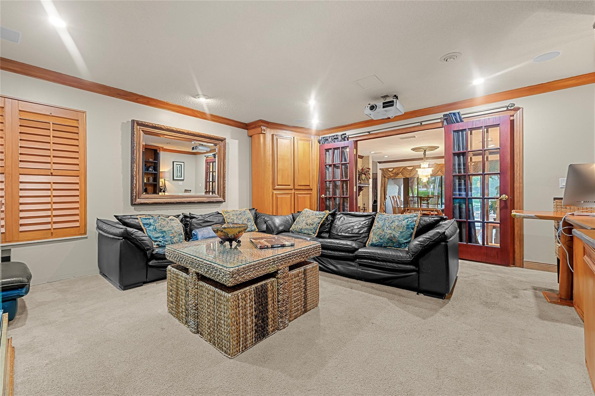 10111 Vestal Ct