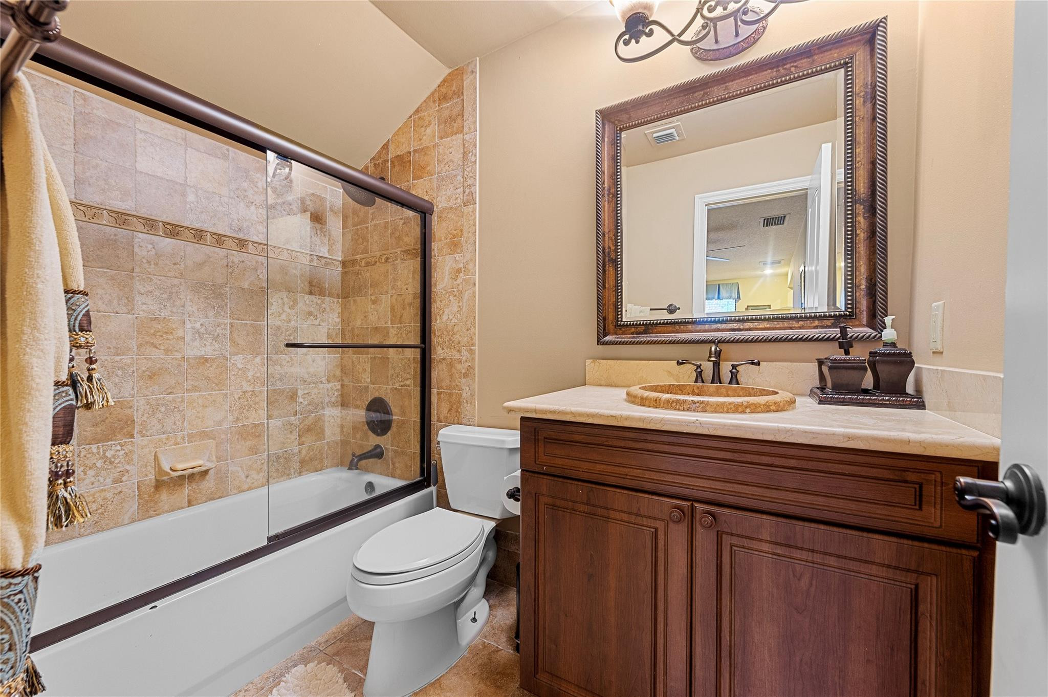 10111 Vestal Ct