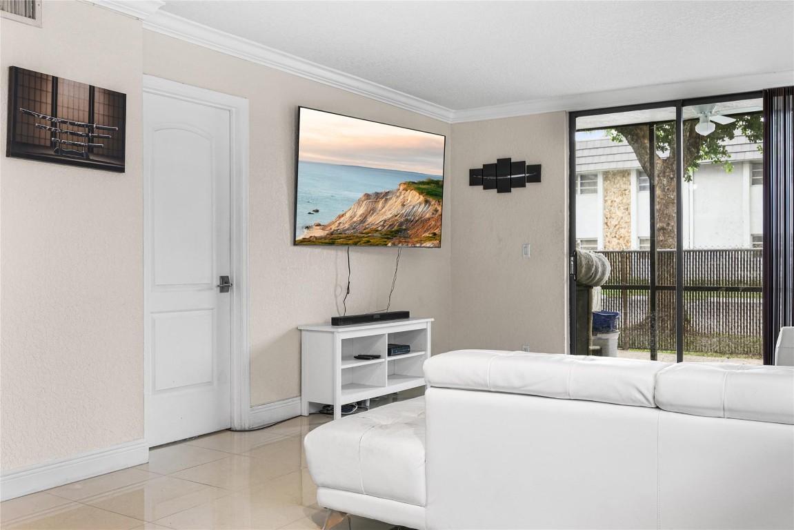 3361 NW 85th Ave 109