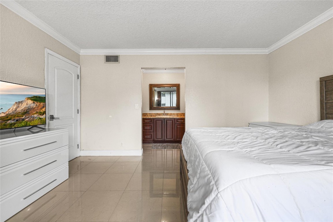 3361 NW 85th Ave 109