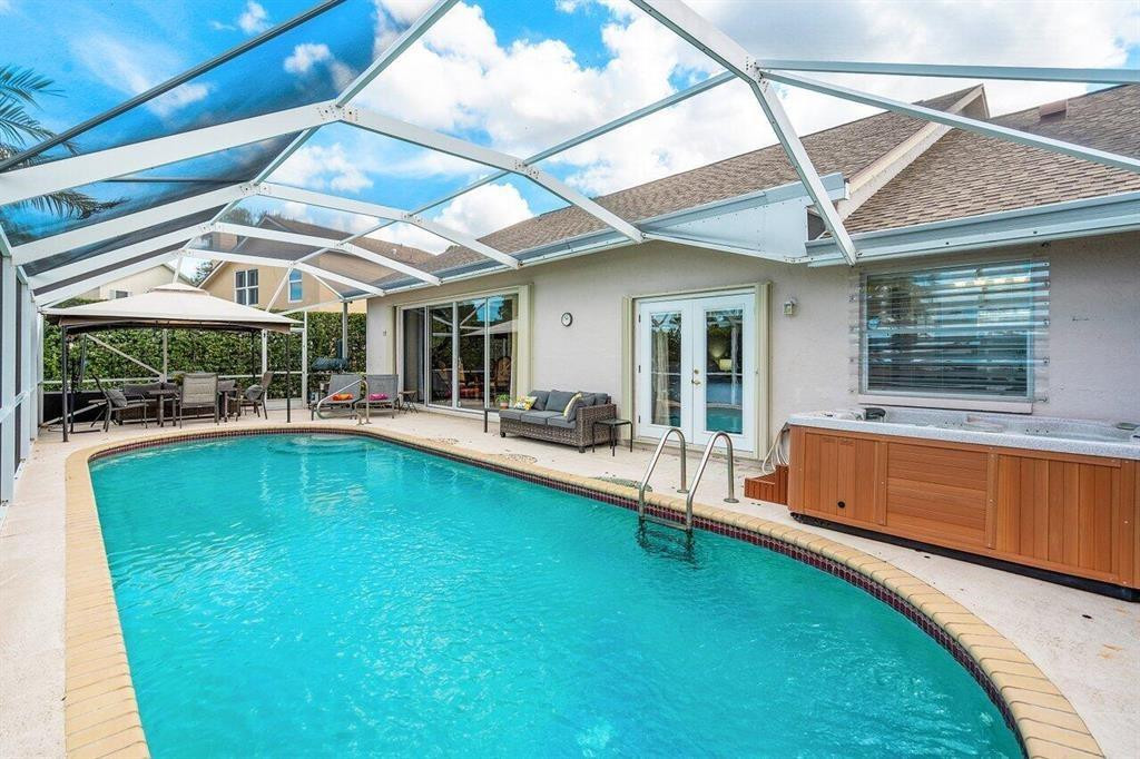 3598 Woods Walk Blvd