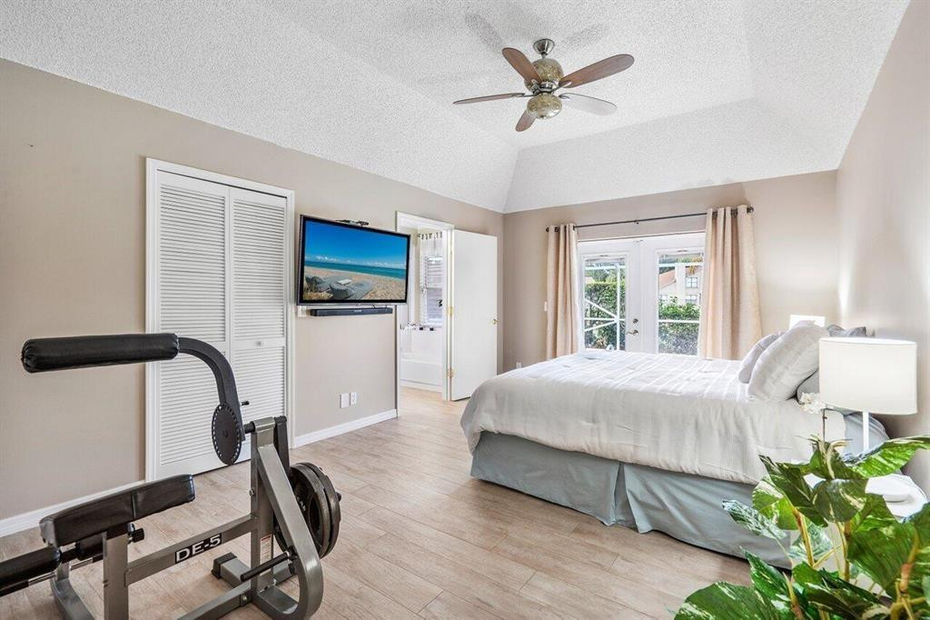 3598 Woods Walk Blvd