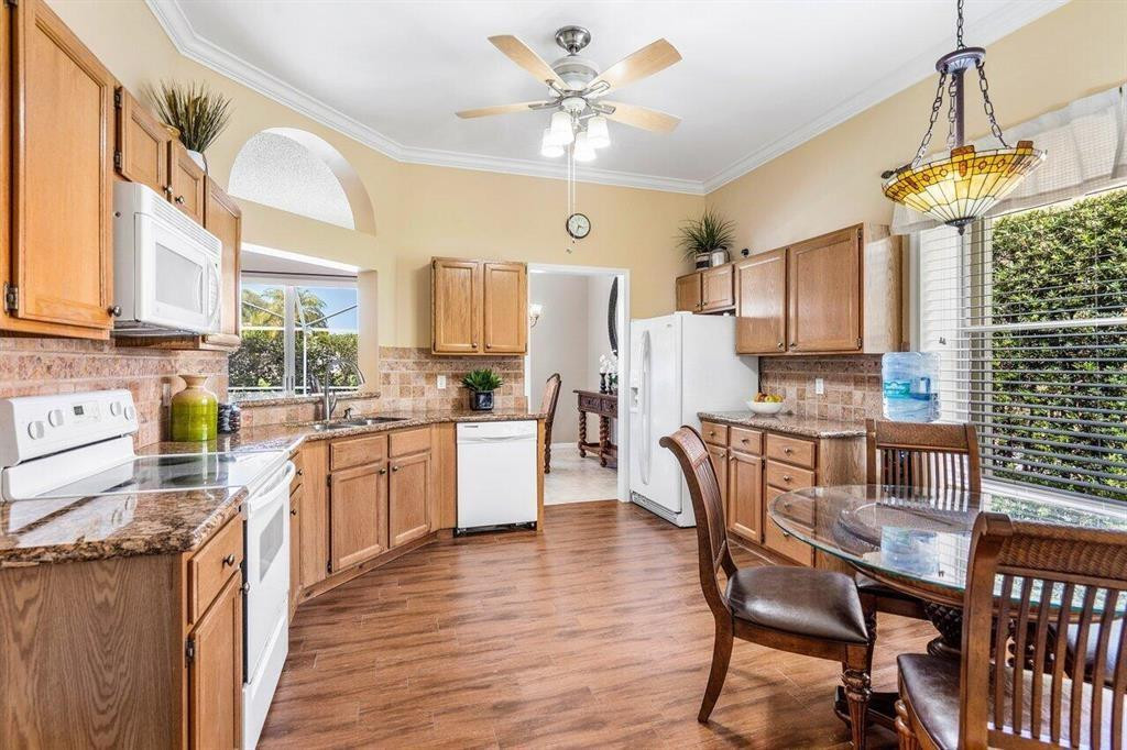 3598 Woods Walk Blvd