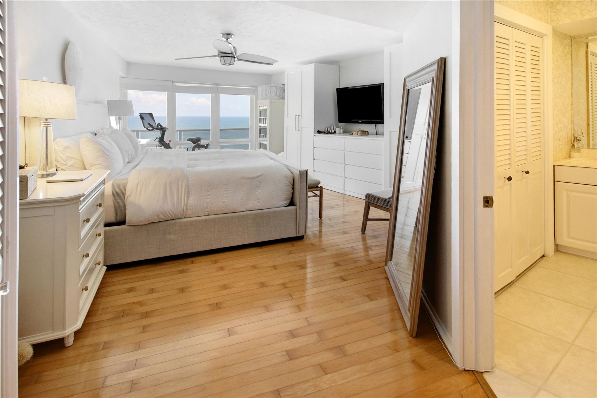 4100 Galt Ocean Dr 1602