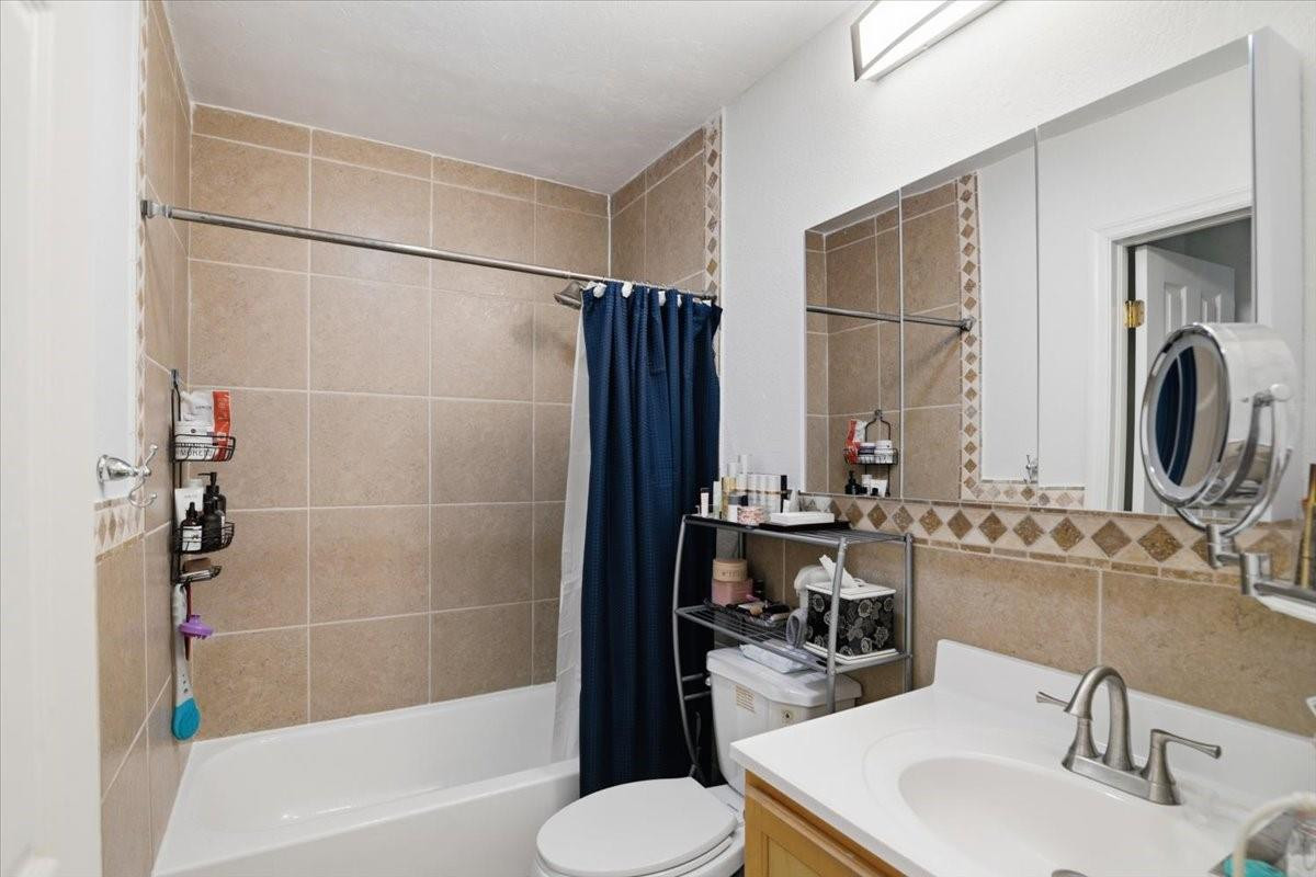 7793 Grande Street 7793