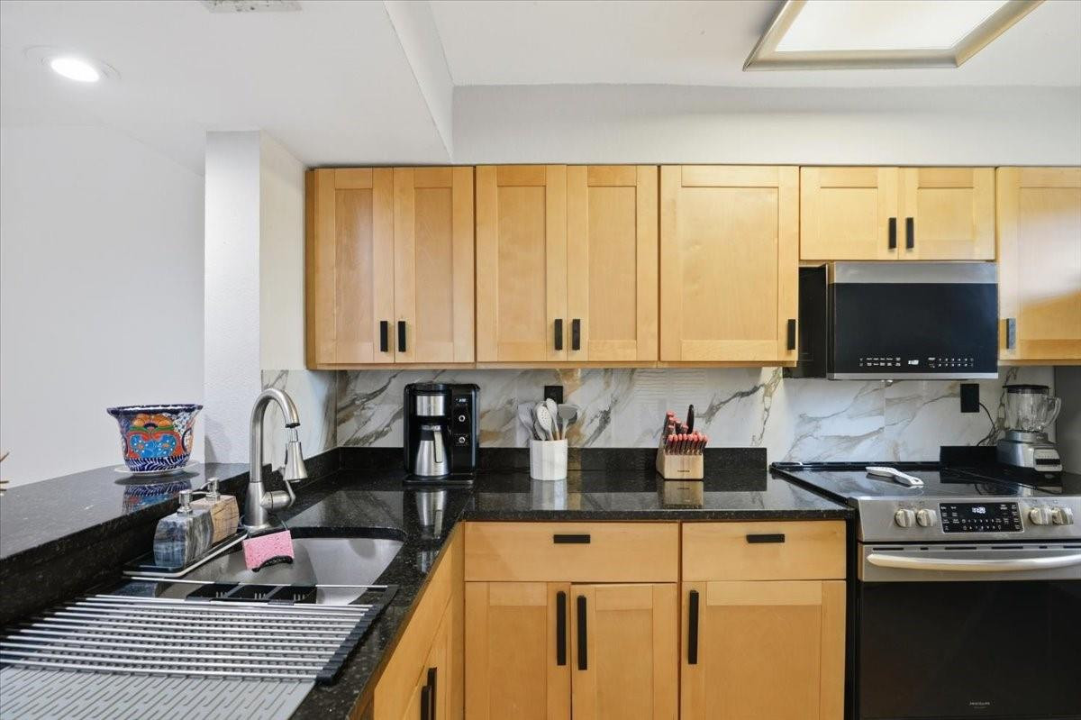 7793 Grande Street 7793