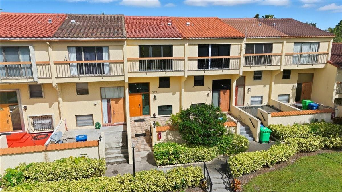 7793 Grande Street 7793
