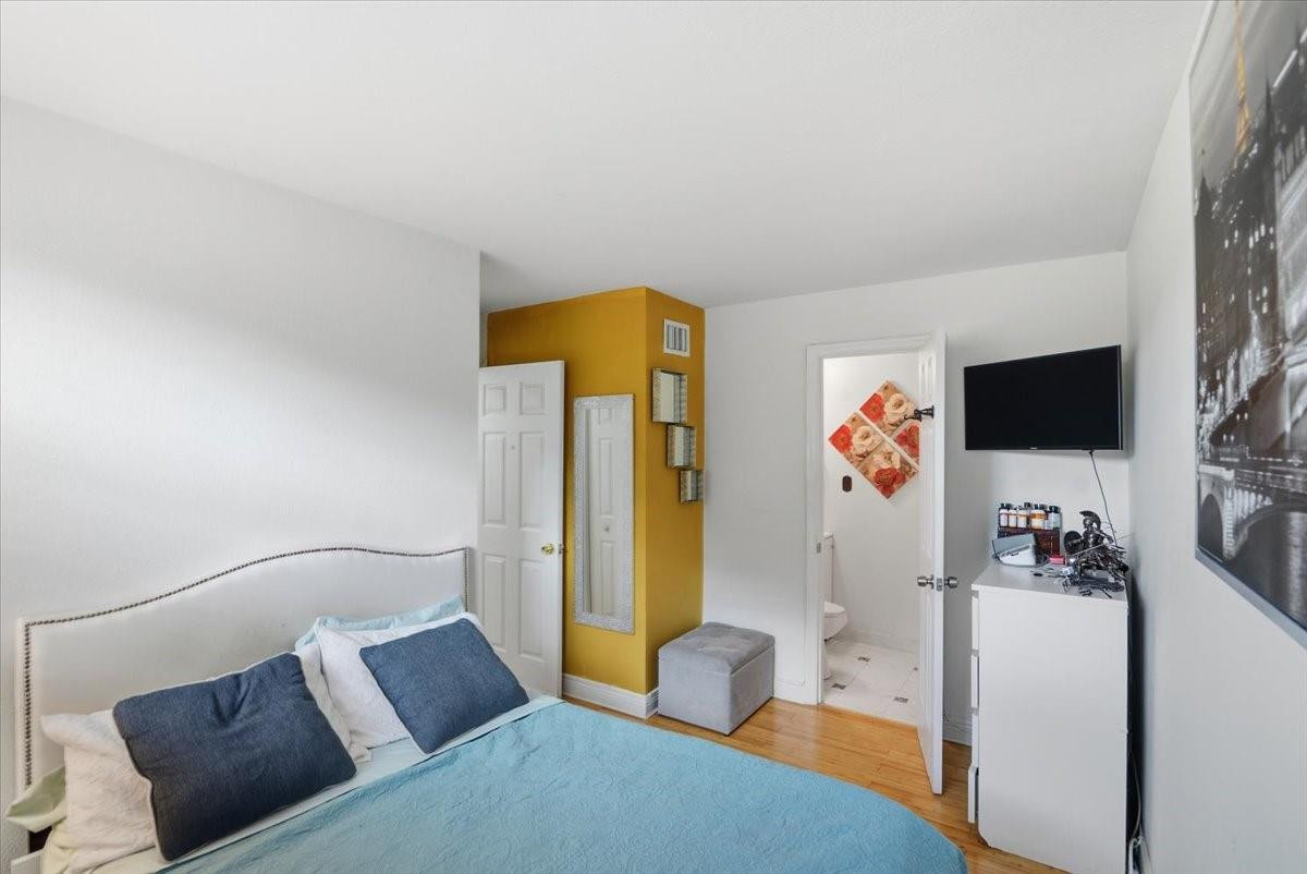 7793 Grande Street 7793
