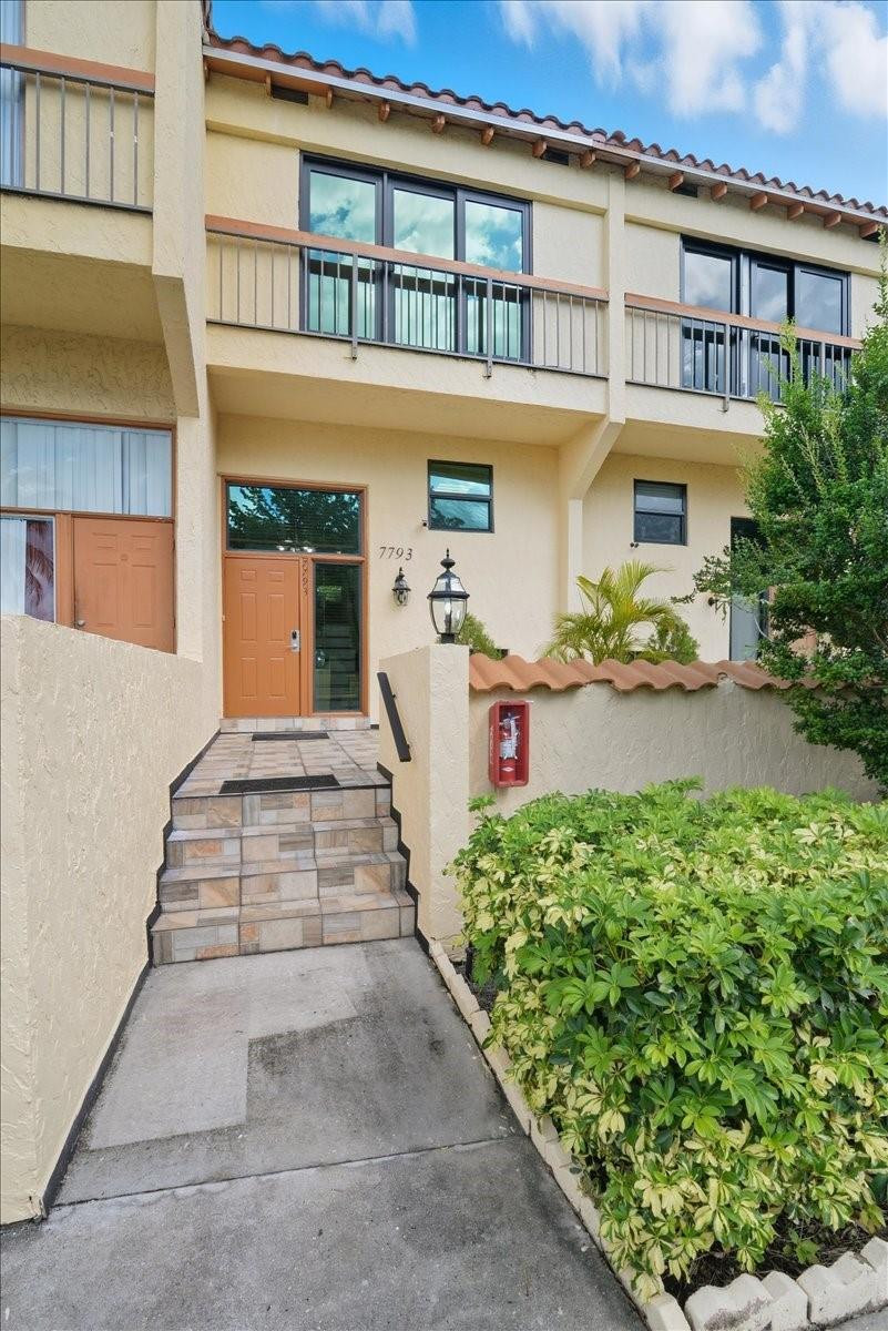 7793 Grande Street 7793