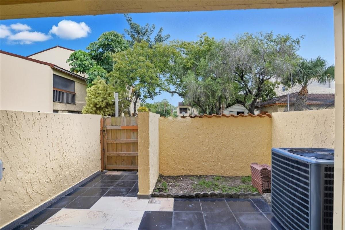 7793 Grande Street 7793
