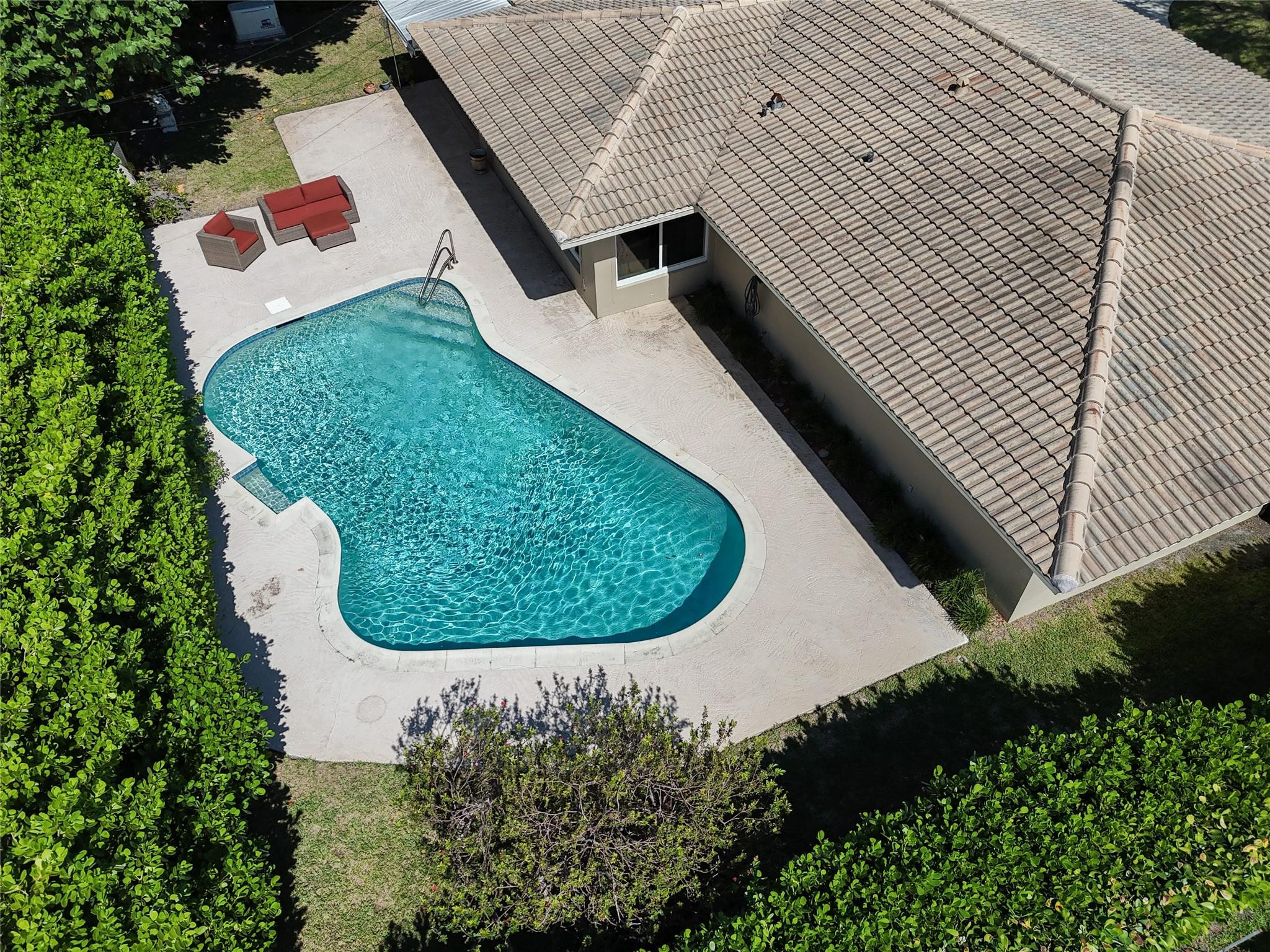 2517 NE 26th Ter