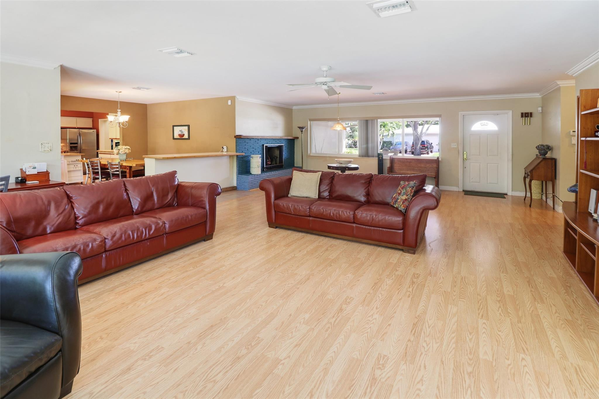 2517 NE 26th Ter