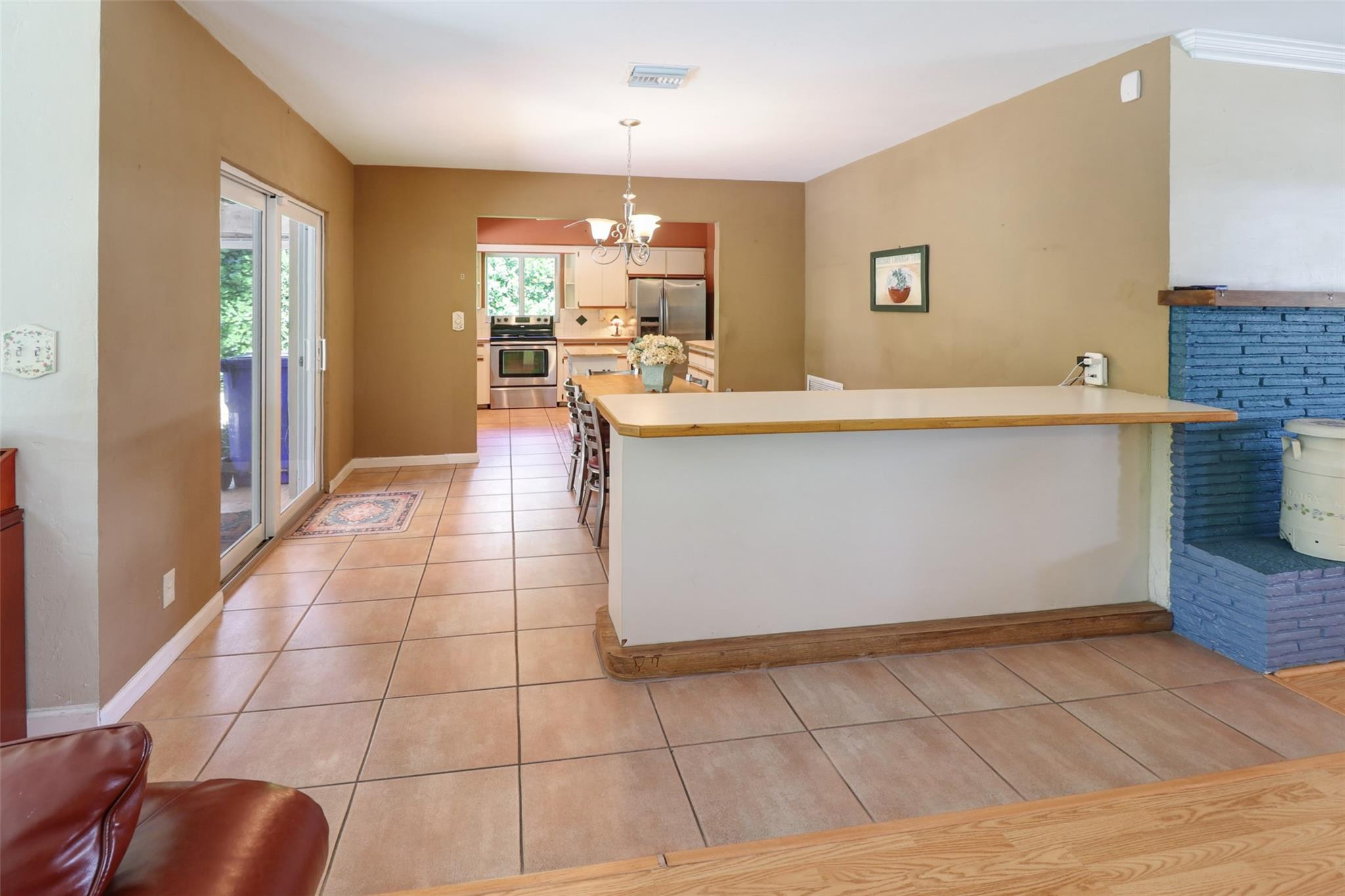 2517 NE 26th Ter