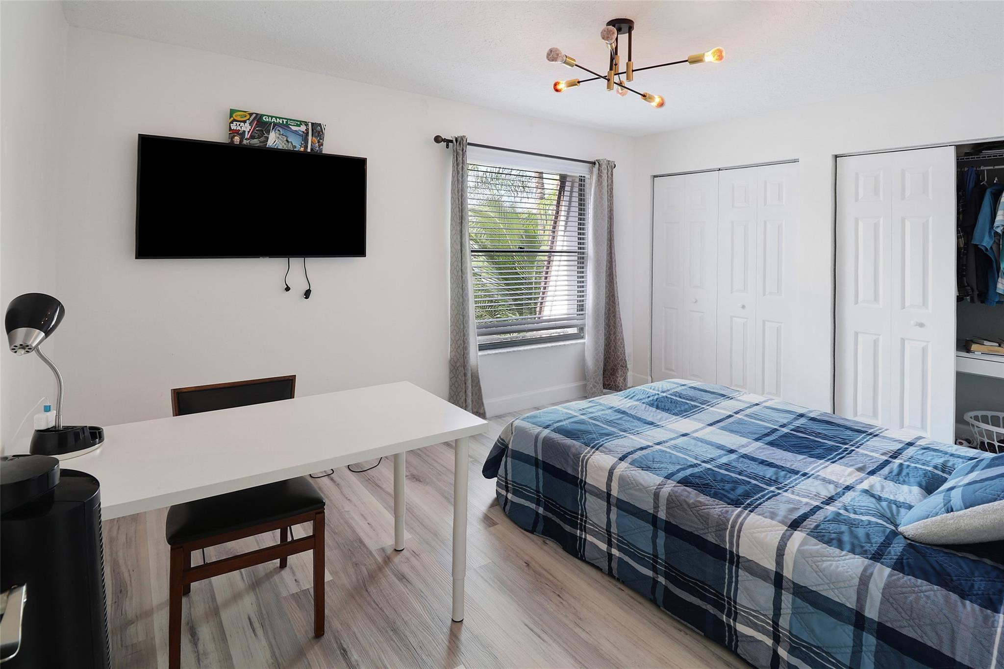 7780 Courtyard Run 196