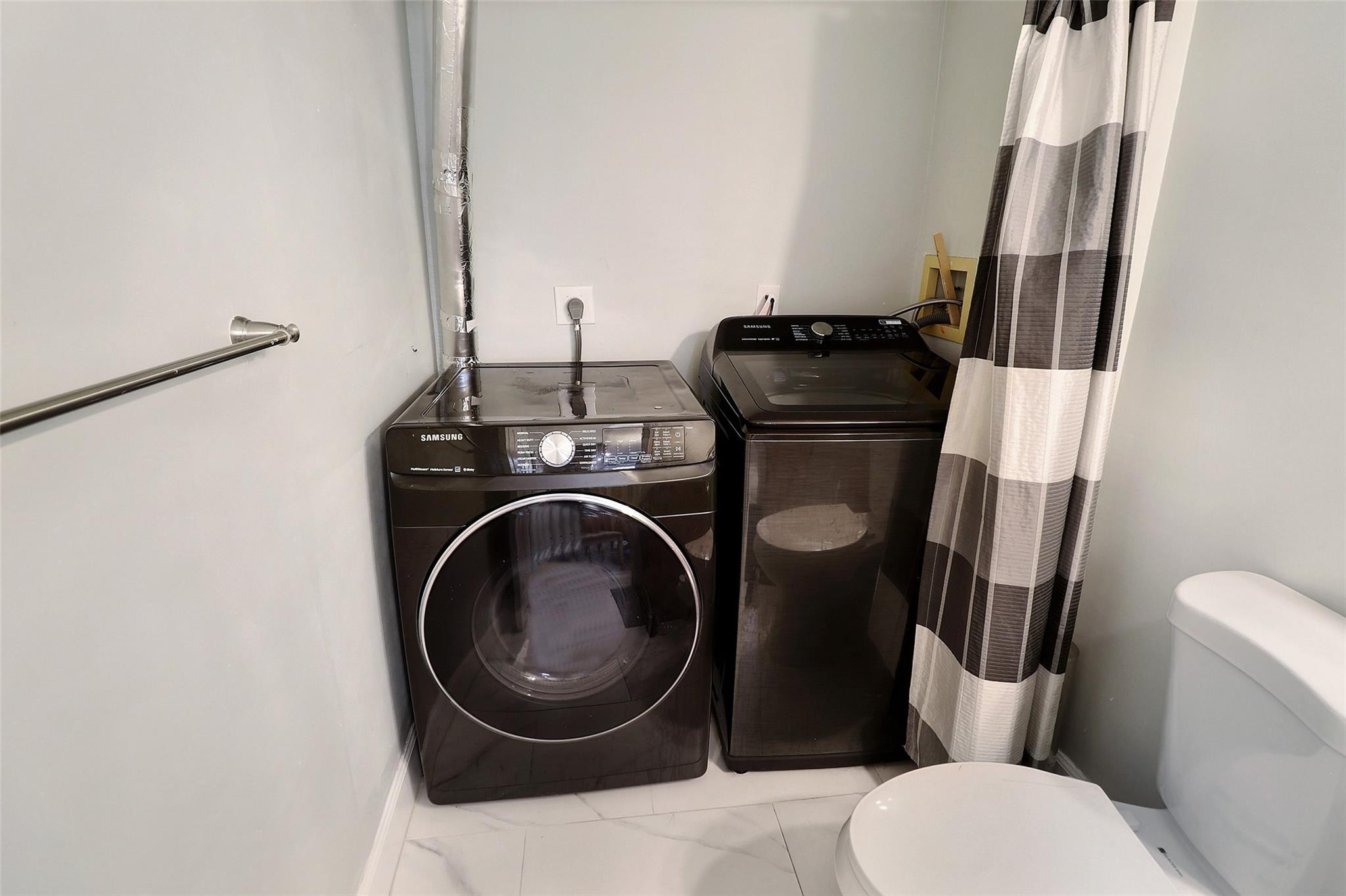 7780 Courtyard Run 196