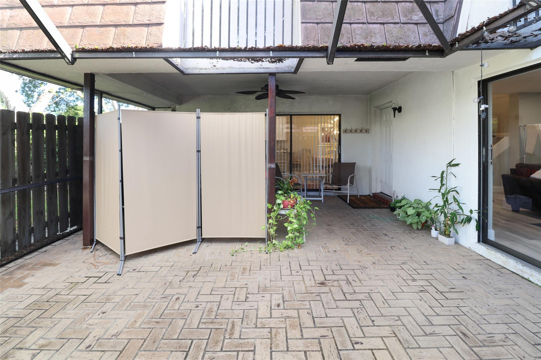 7780 Courtyard Run 196