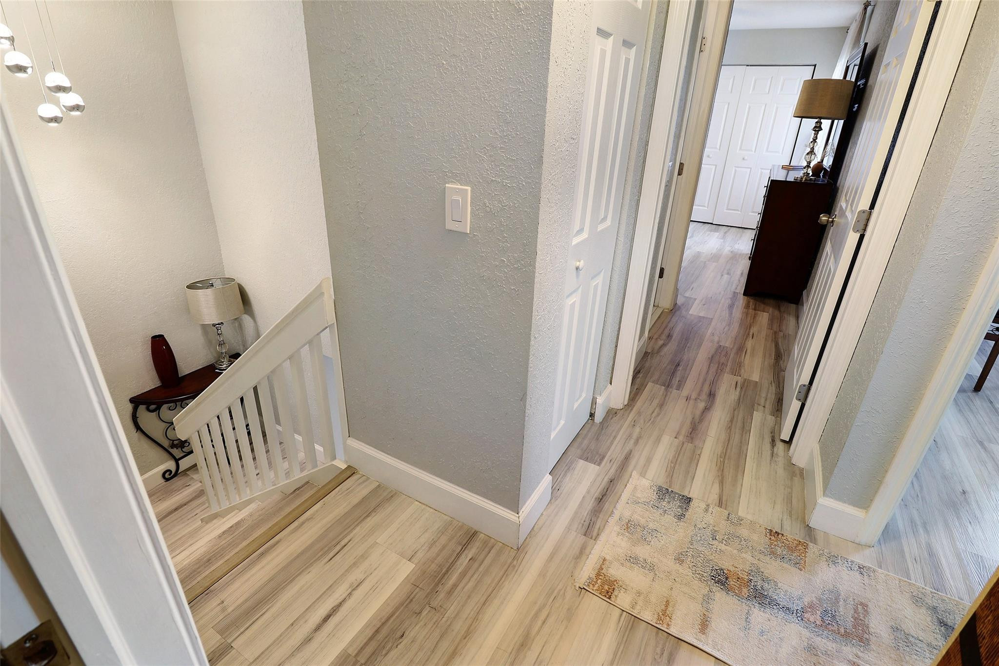 7780 Courtyard Run 196