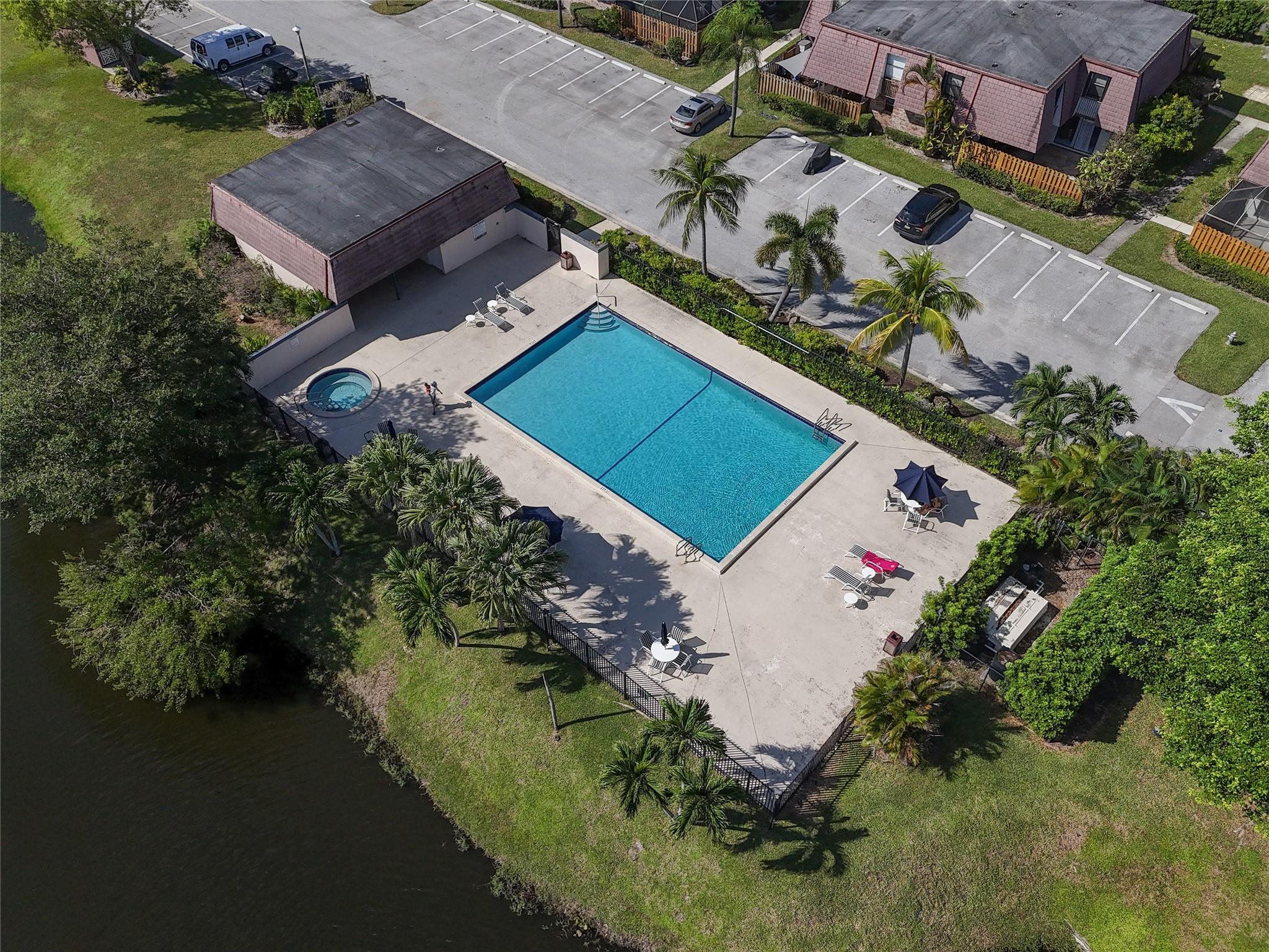 7780 Courtyard Run 196