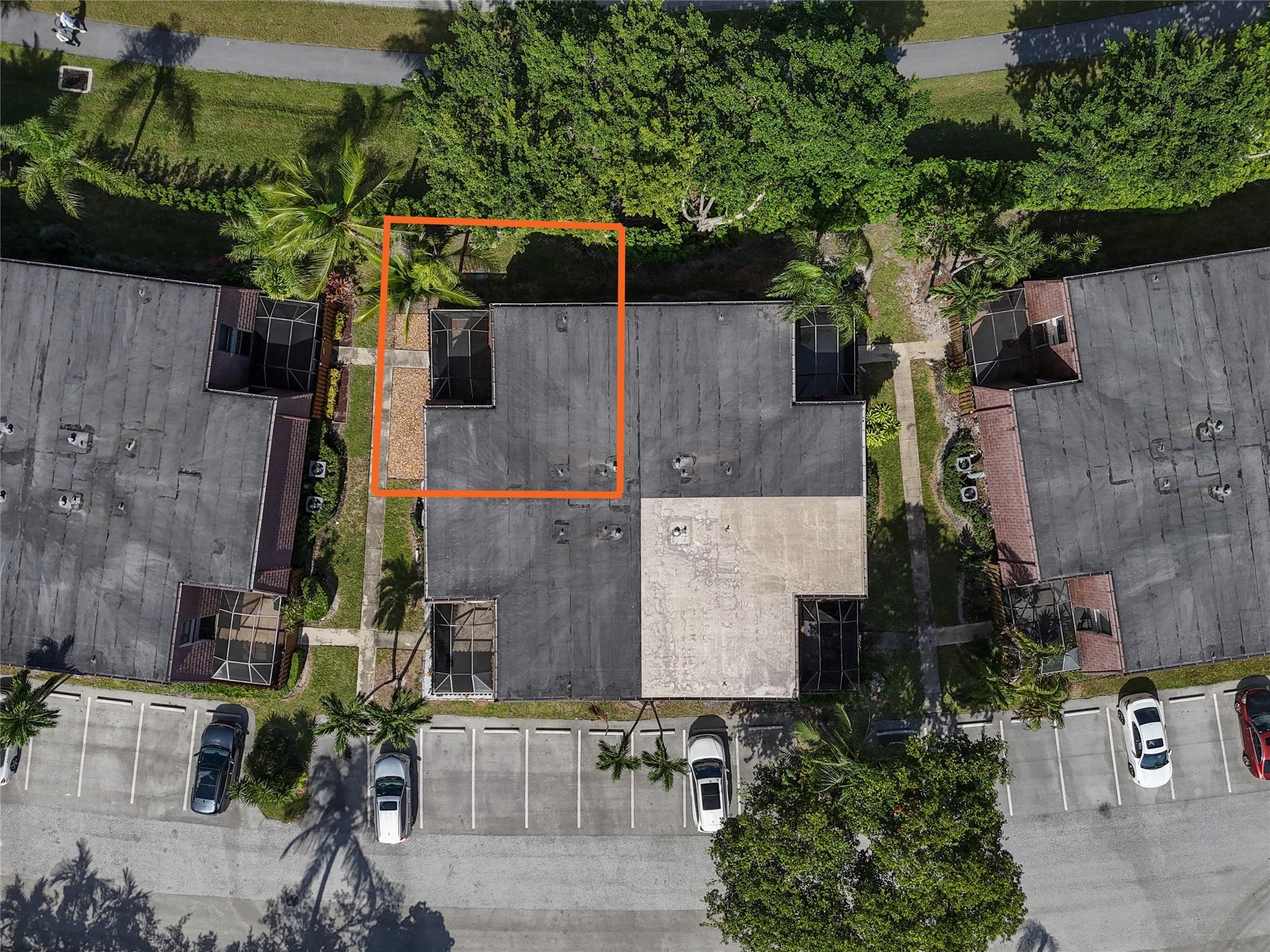 7780 Courtyard Run 196