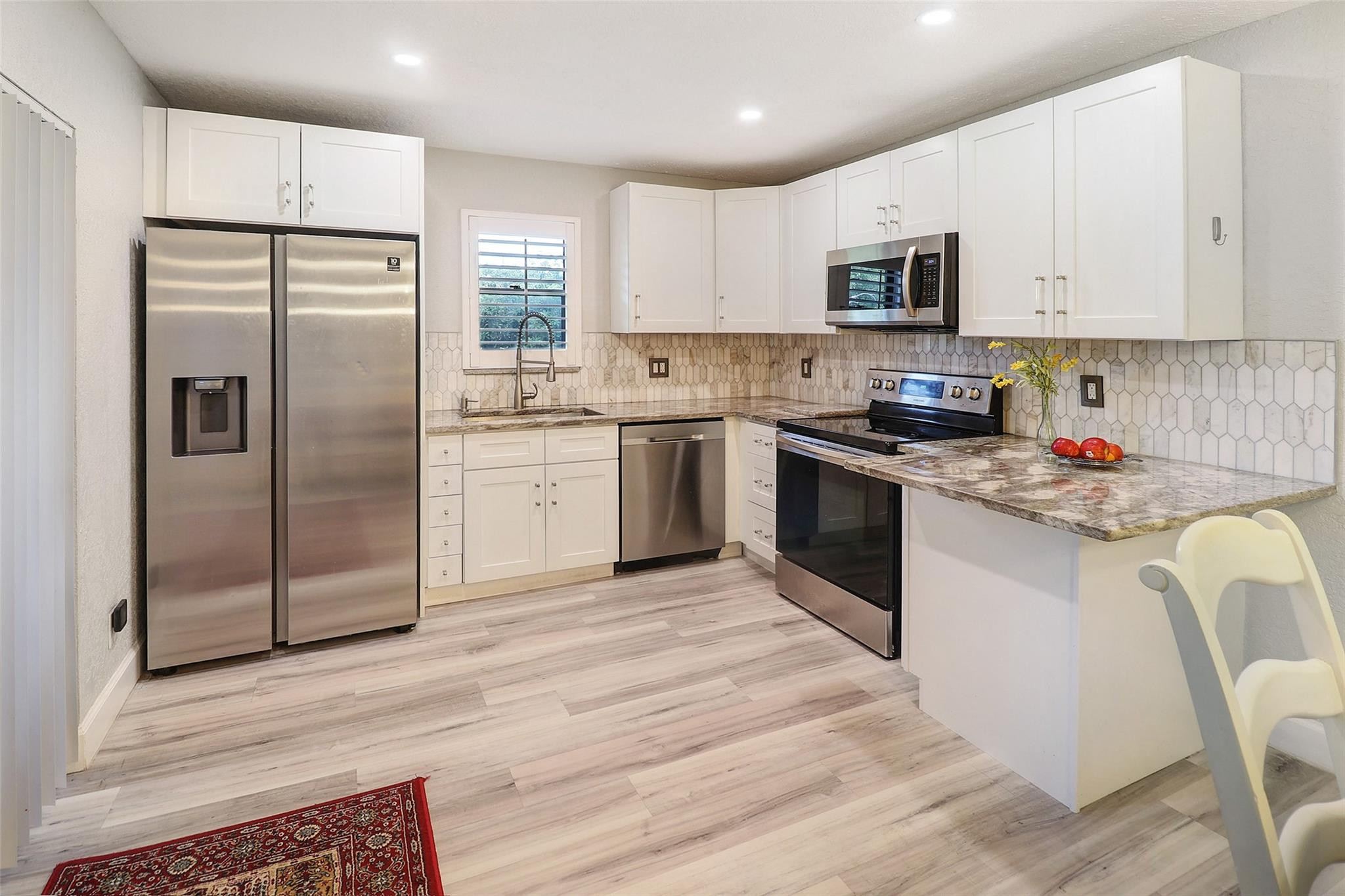 7780 Courtyard Run 196