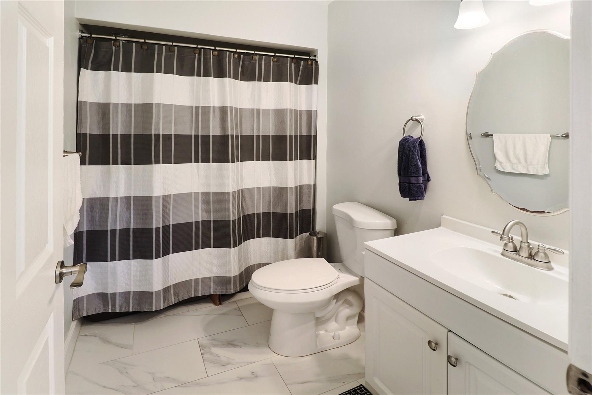 7780 Courtyard Run 196