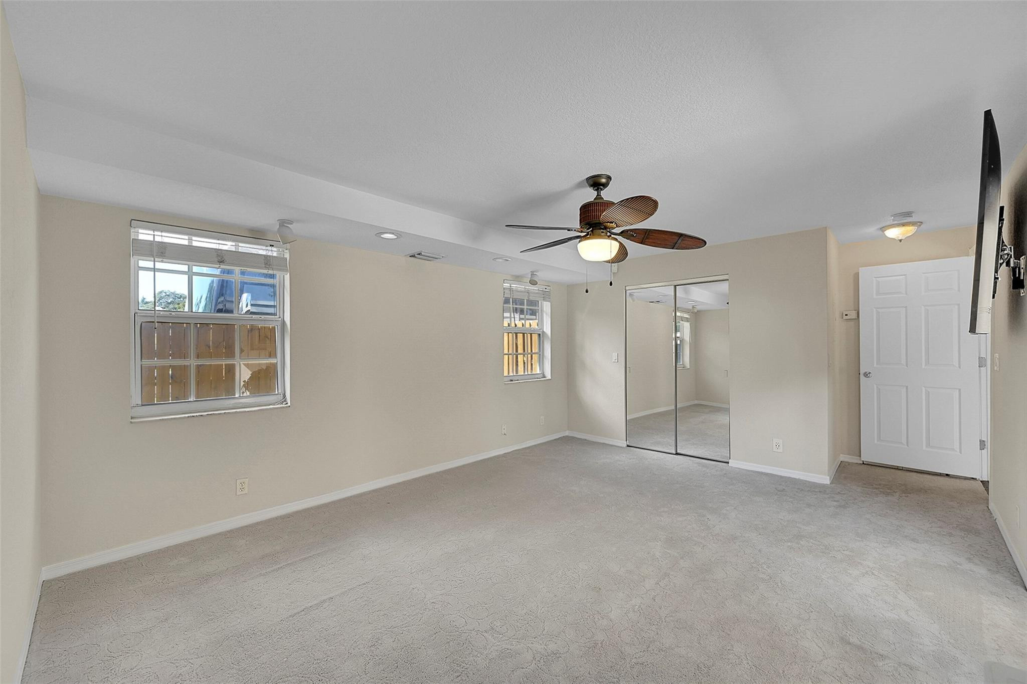 4230 NW 12th St