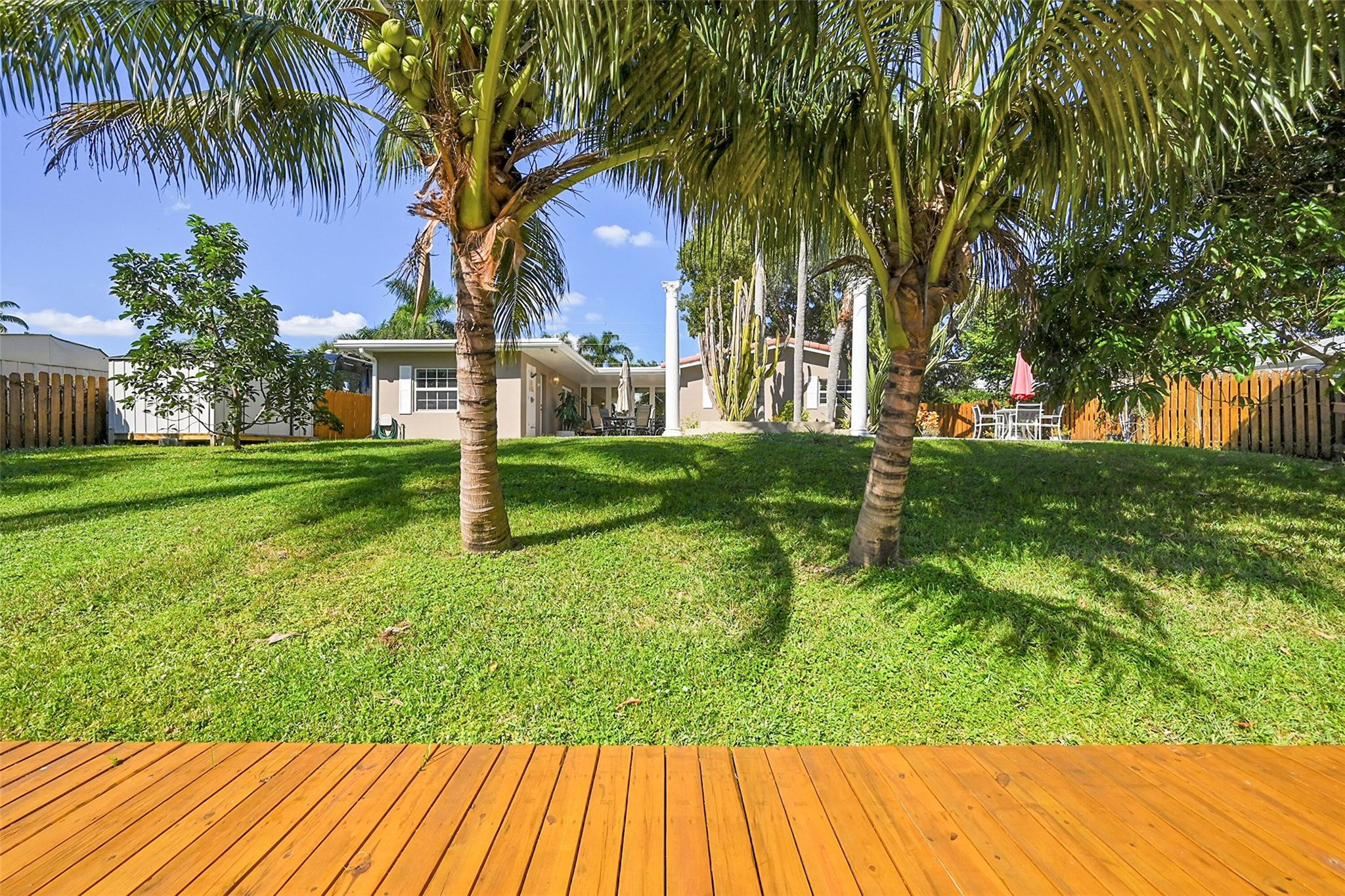 4230 NW 12th St
