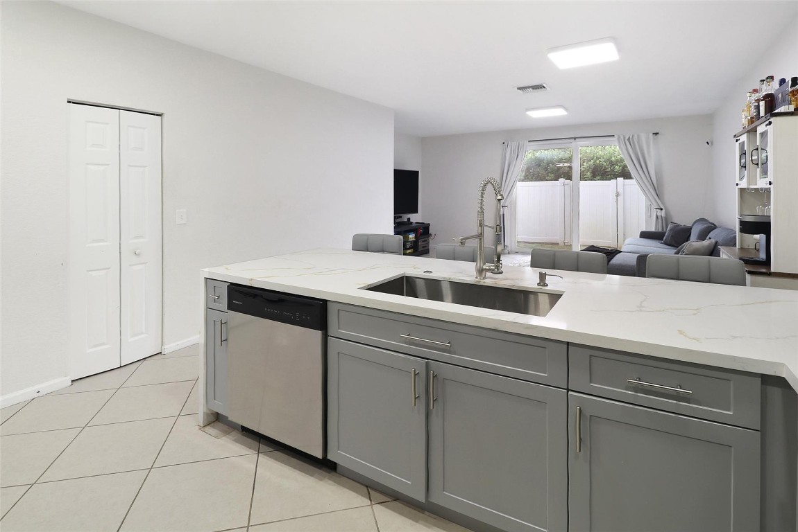 8106 Prestige Commons Dr 8106