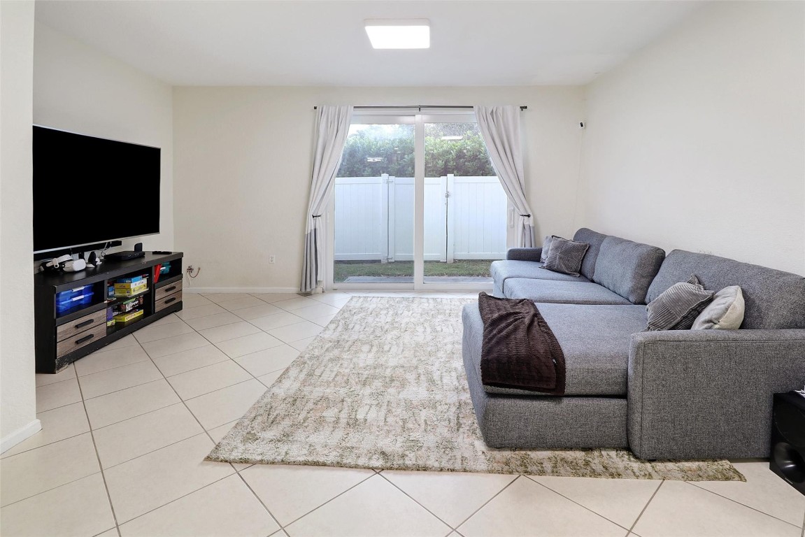 8106 Prestige Commons Dr 8106