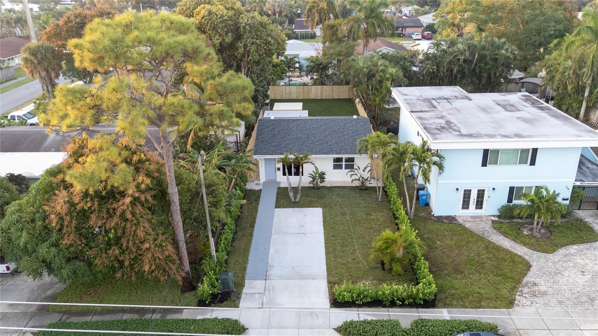 770 NE 34TH COURT