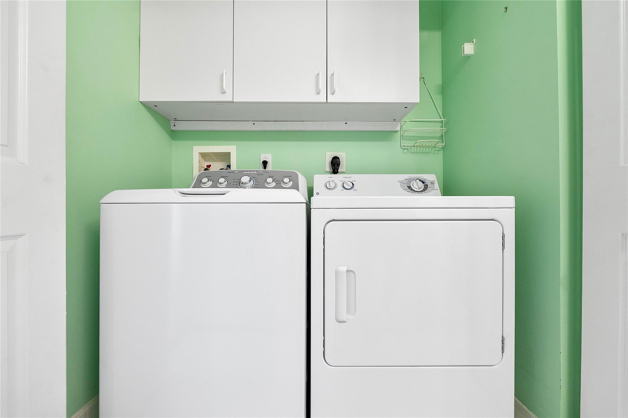 7765 Yardley Dr 403