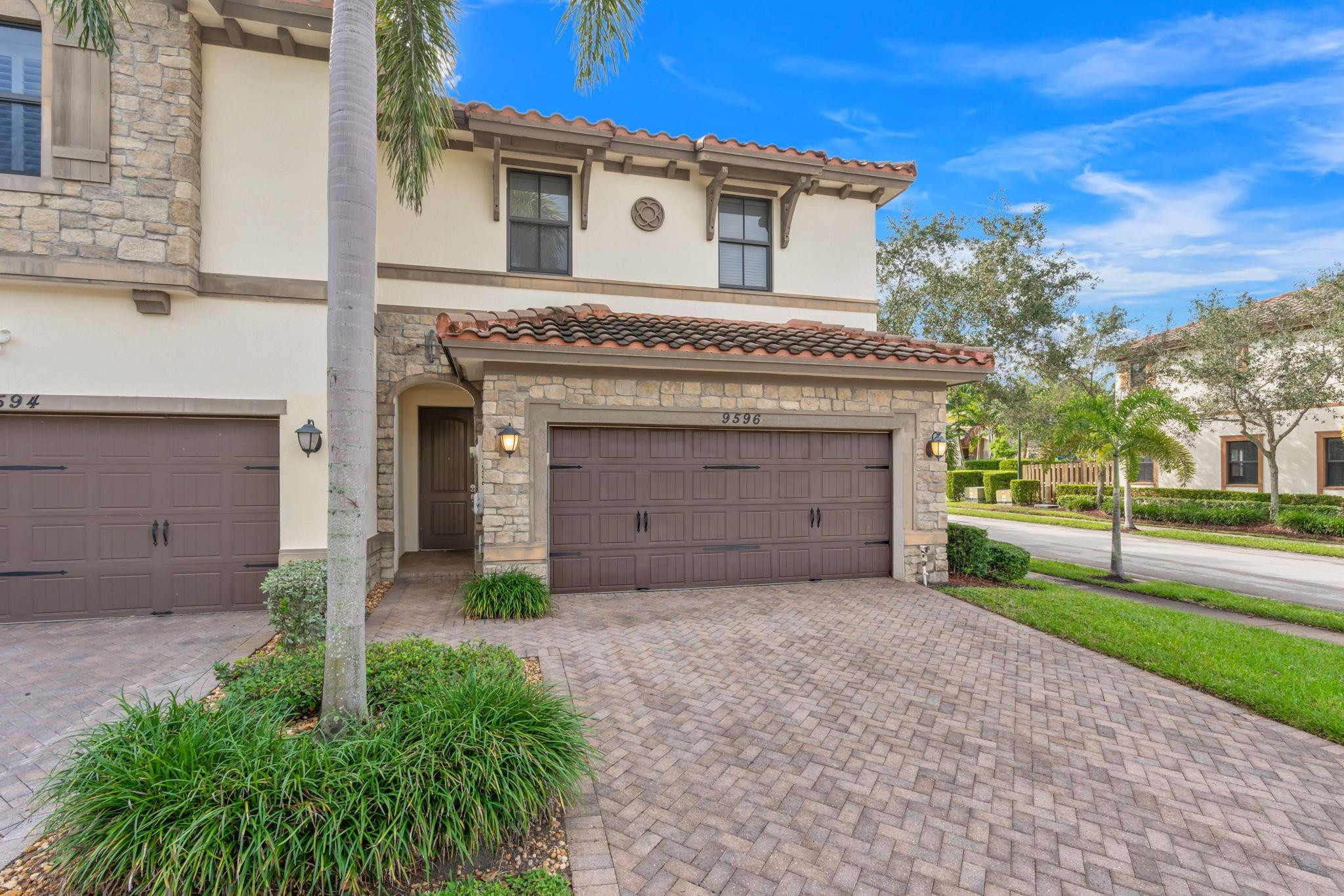 9596 Town Parc Cir N 9596