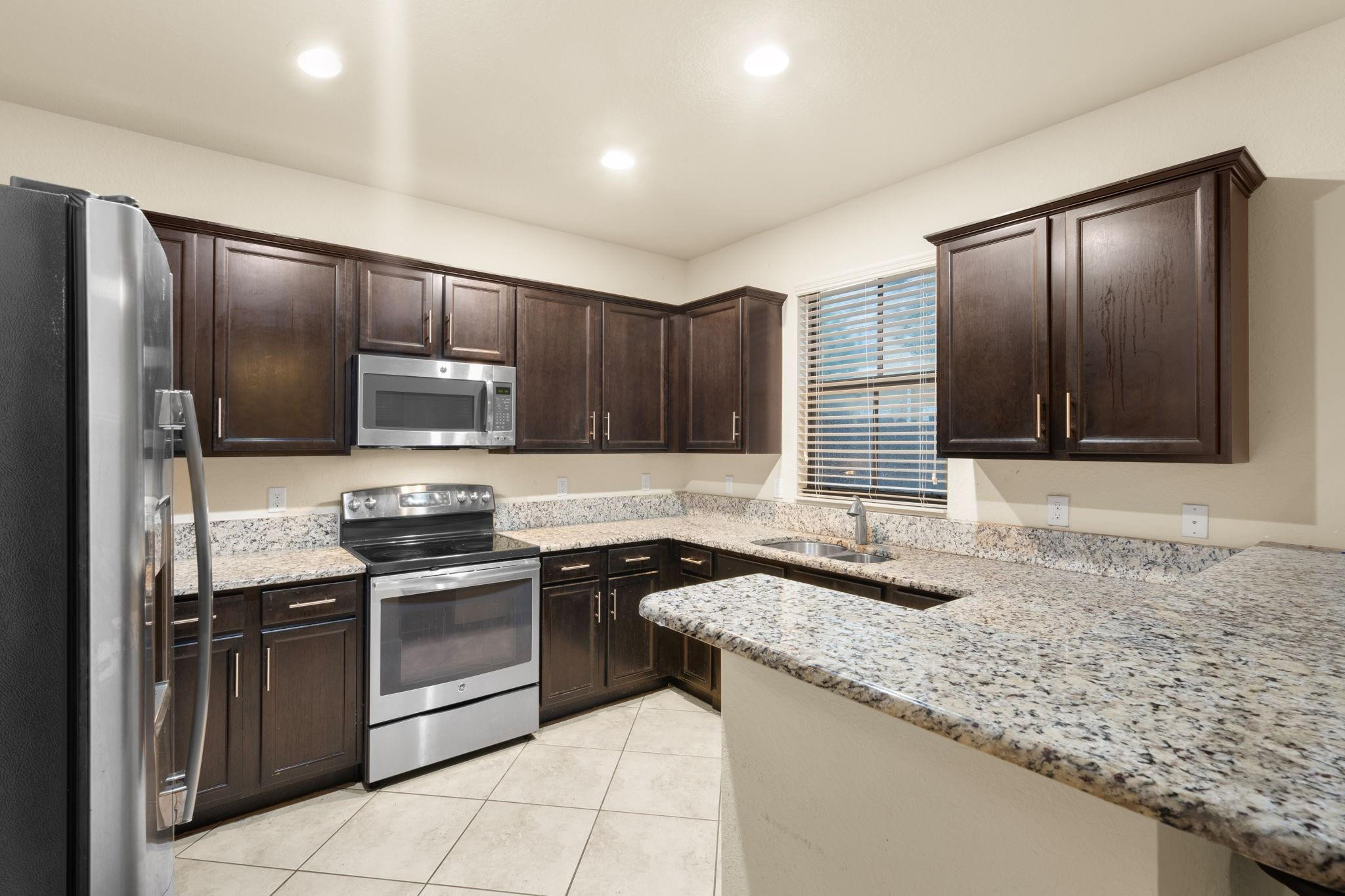 9596 Town Parc Cir N 9596
