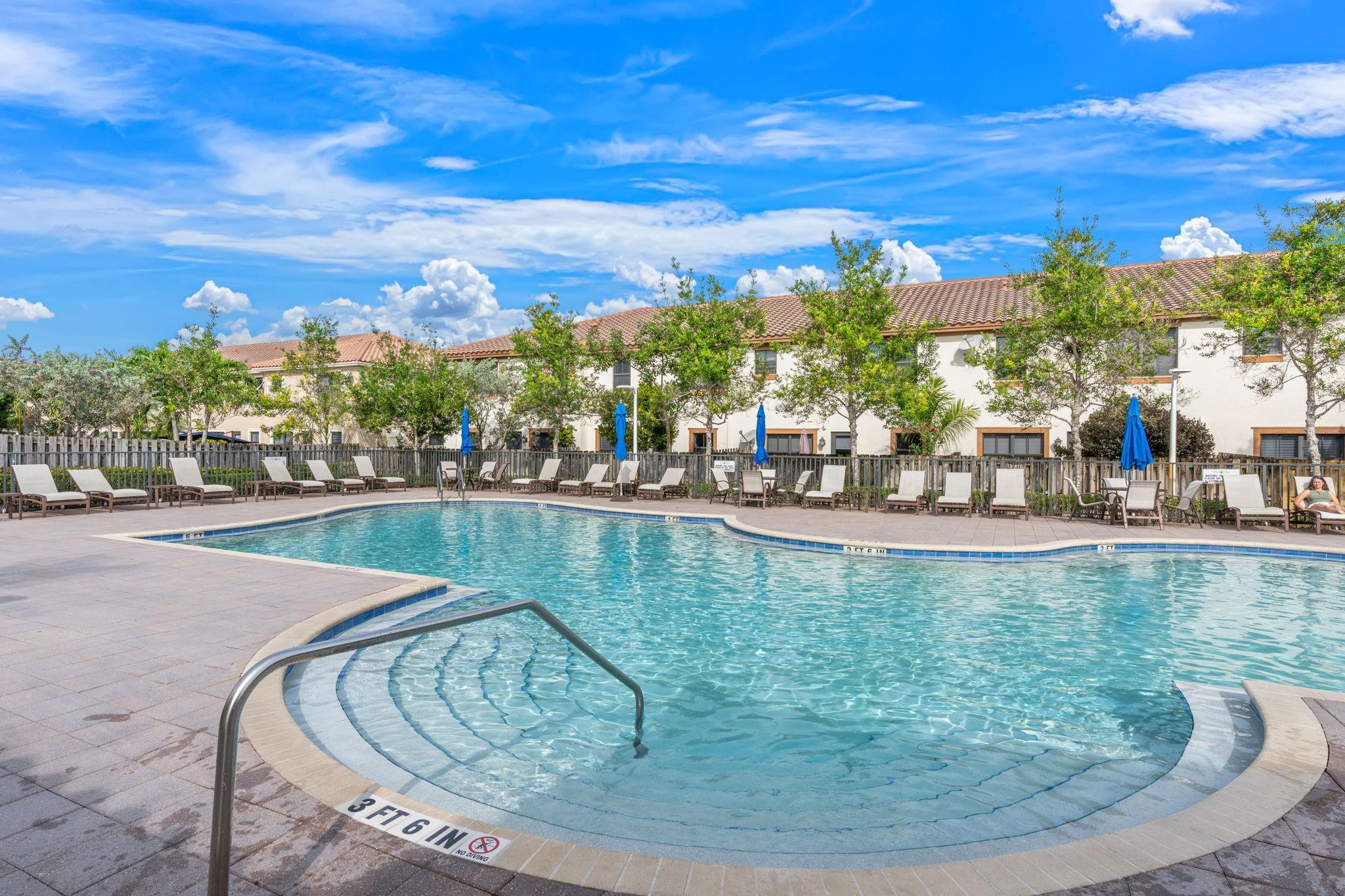 9596 Town Parc Cir N 9596