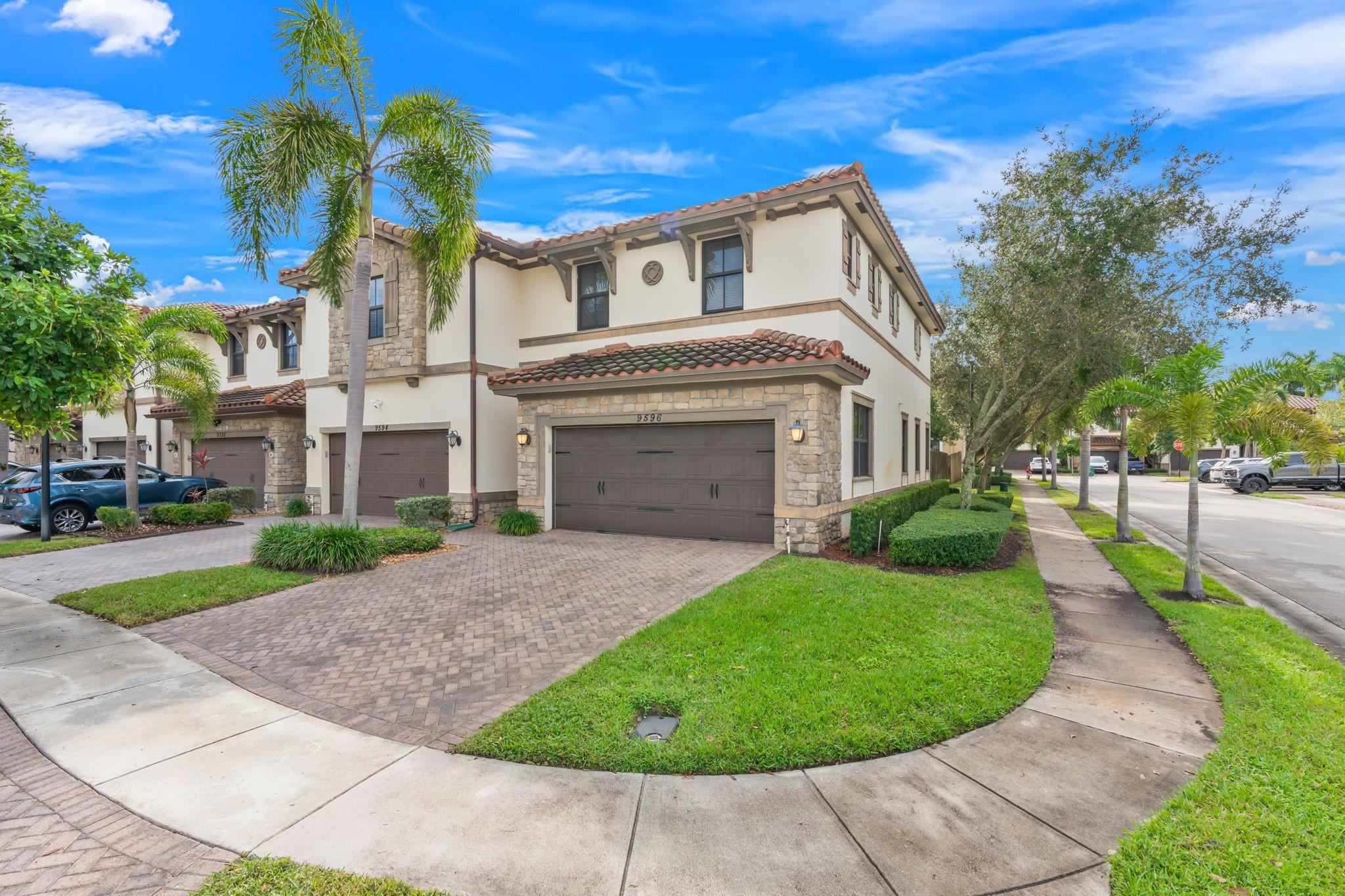 9596 Town Parc Cir N 9596