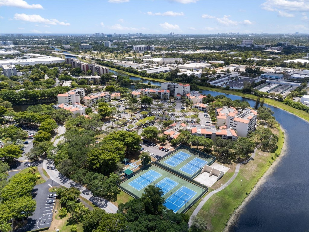 2314 S Cypress Bend Dr 713