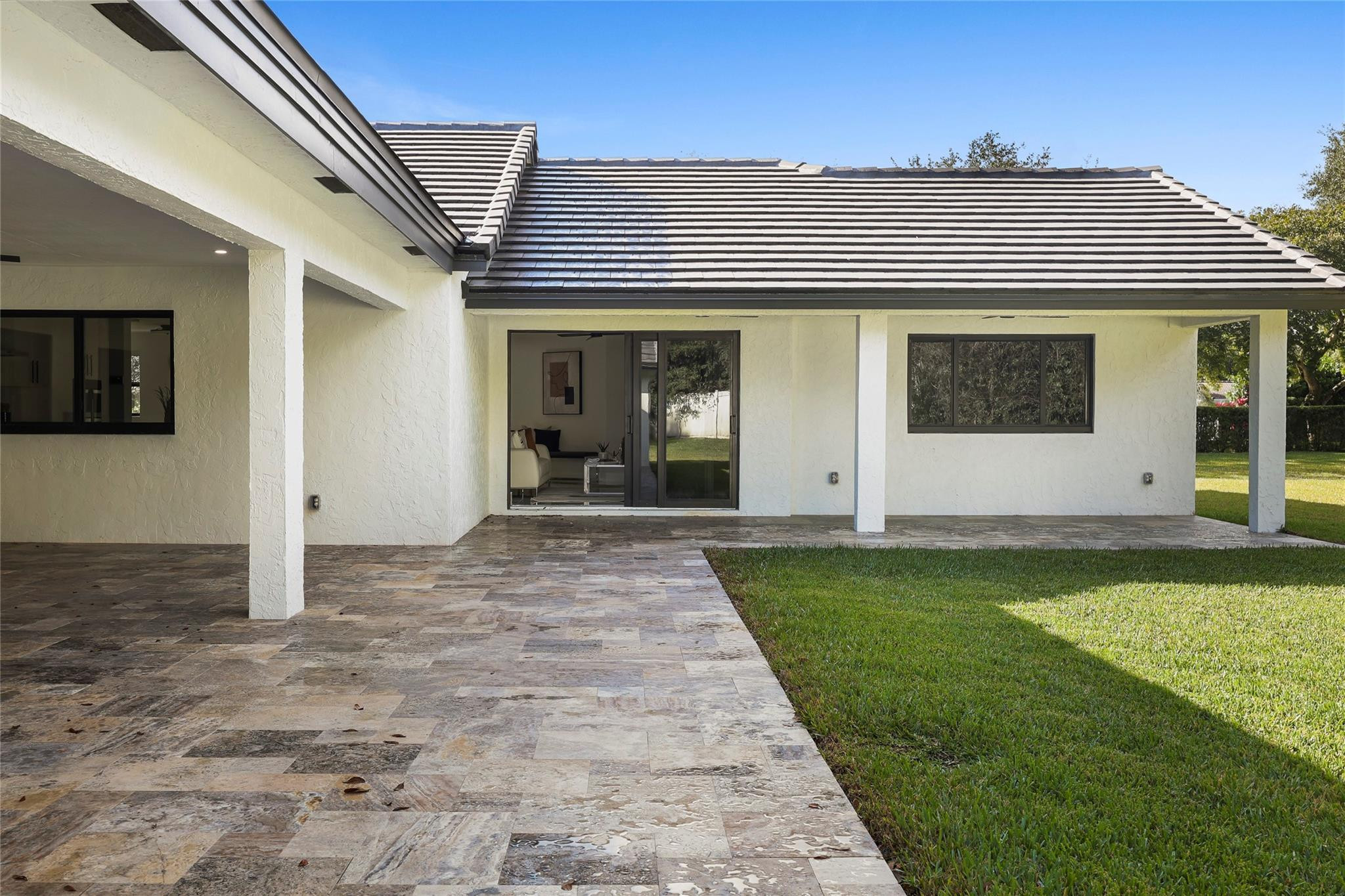 3820 NW 101st Dr